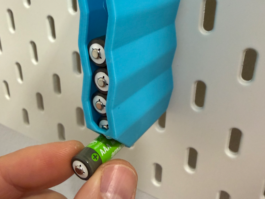 Battery Dispenser - Various Sizes - Skadis