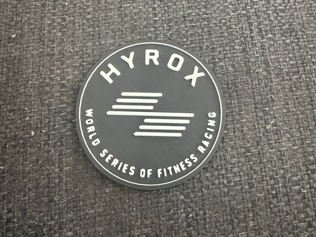 PARCHE HYROX CON LÍNEA V.2
