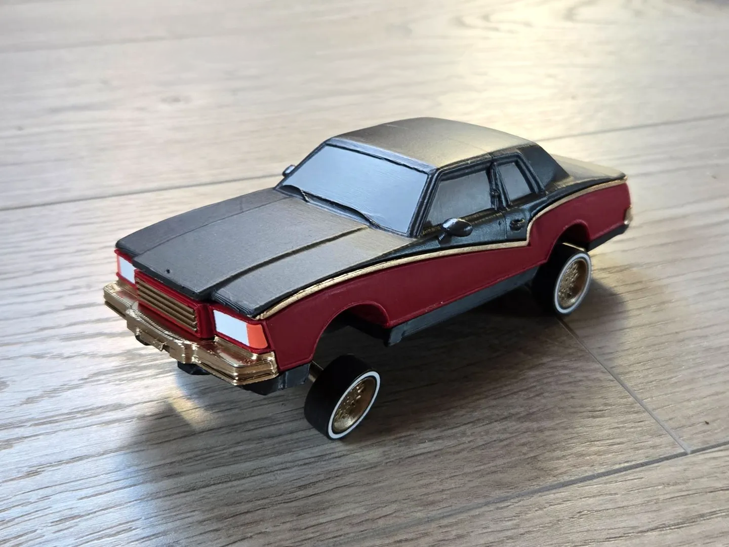 Classic American Lowrider Car ( No ams Mulitpart )