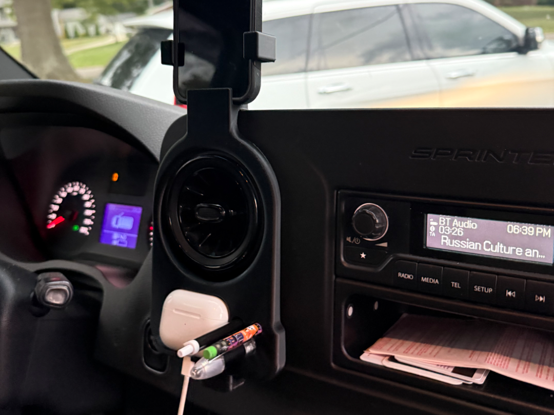 2022 Mercedes Sprinter Dash Phone Mount Organizer