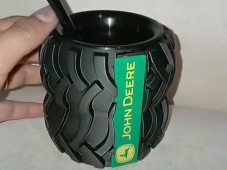 mate con logo Jhon Deere