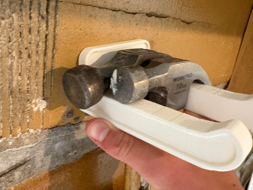Double Hammer Holder