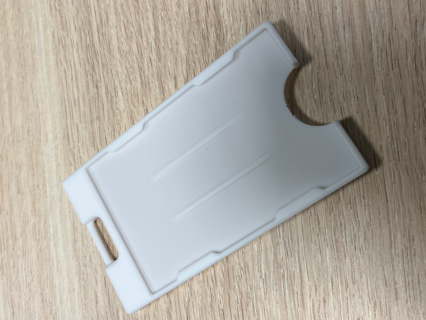 ID card holder for up to 3 cards