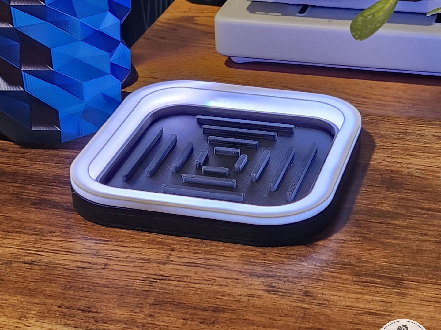 Planter LED Light Tray with Ambient Halo Base