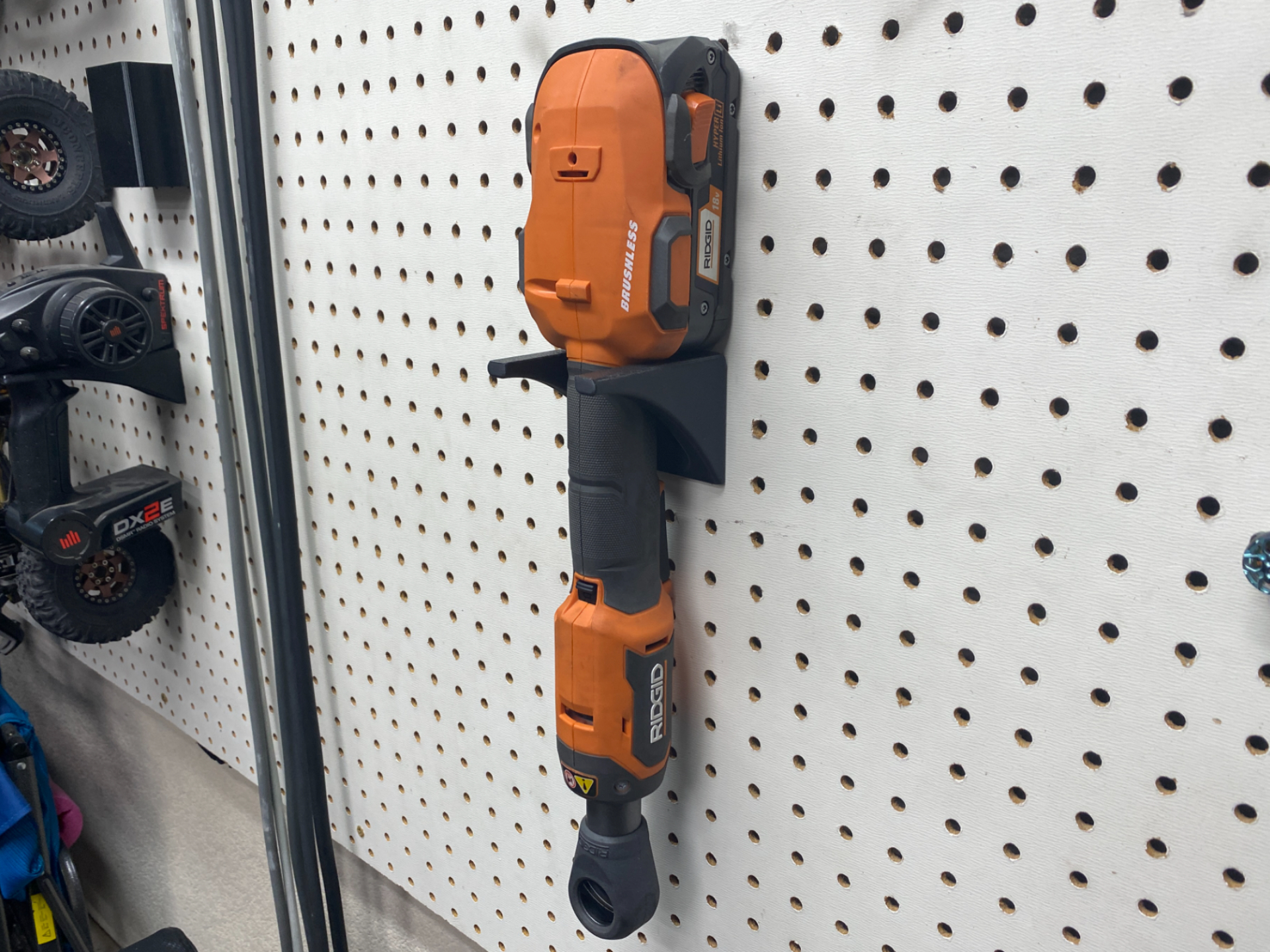 Ridgid 18v 3/8 Rachet Pegboard Mount