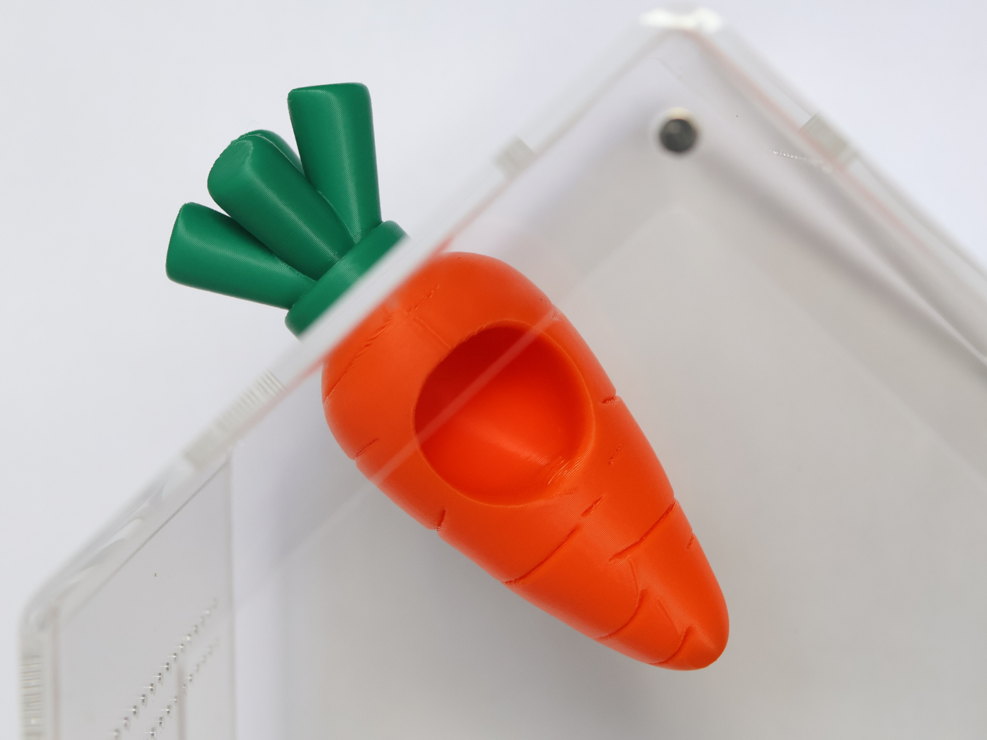 Carrot Jumping Spider Hide – Magnet Holes Included