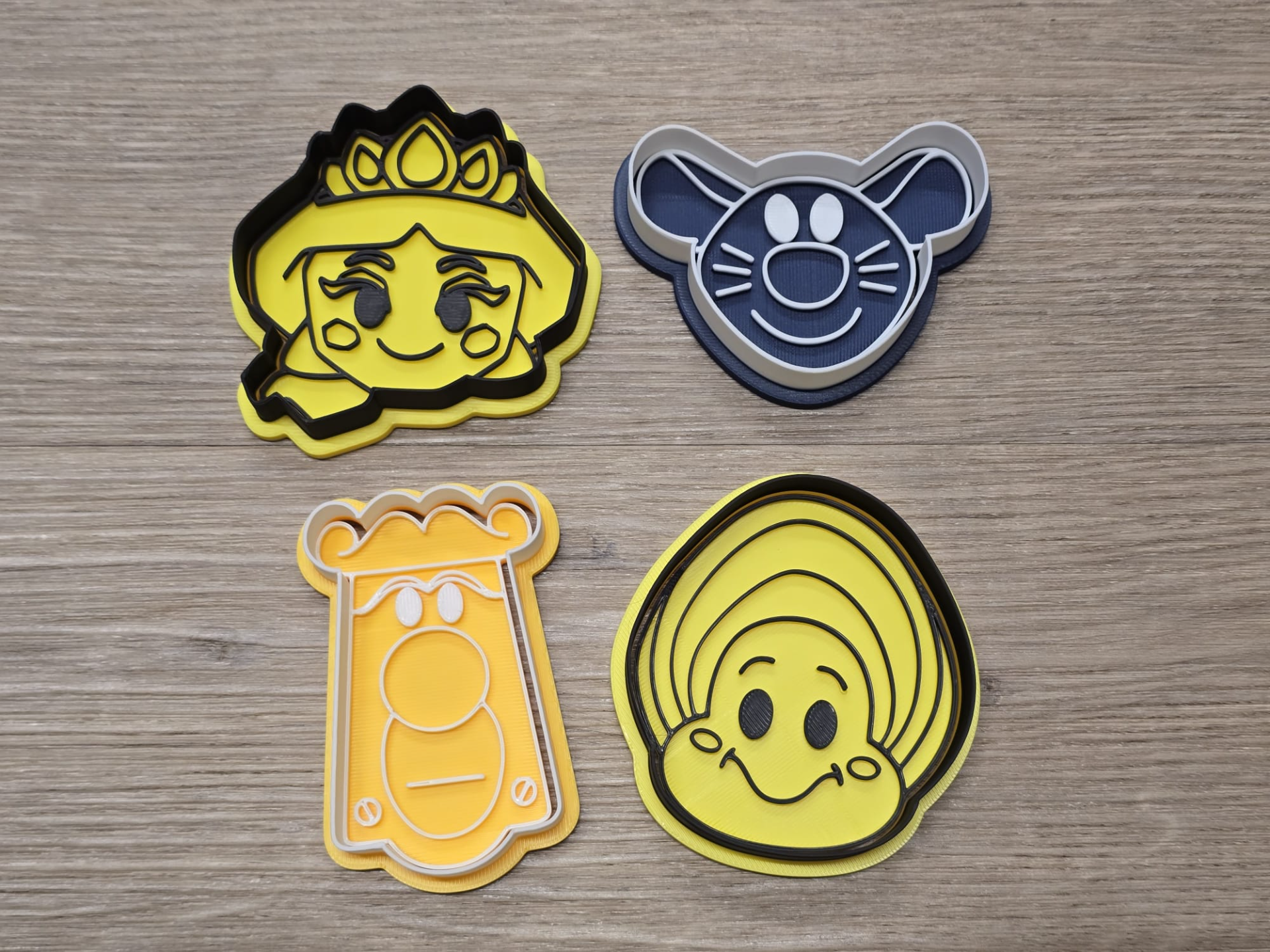 Emoji Blitz Character Cookie Cutter Stamp Pack 8