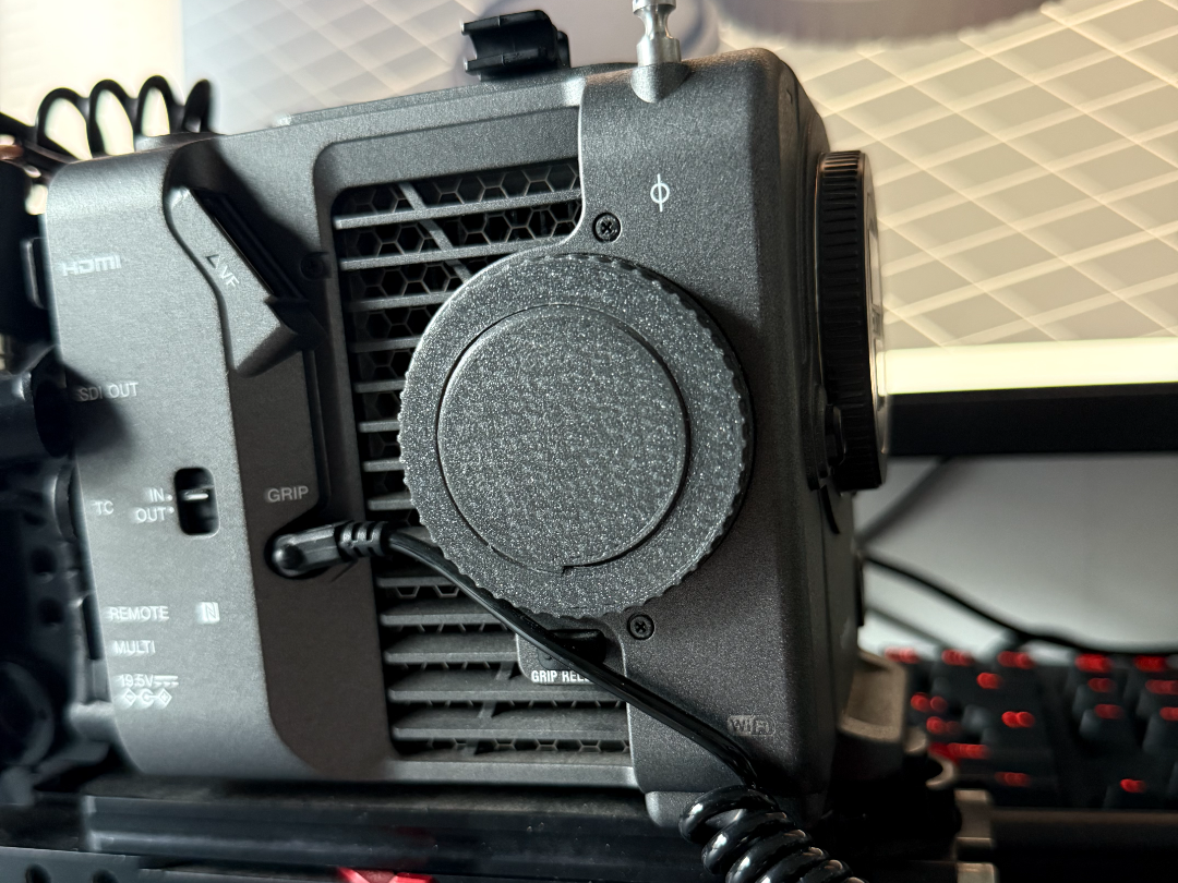 Sony FX6 Cap + hidden AirTag holder