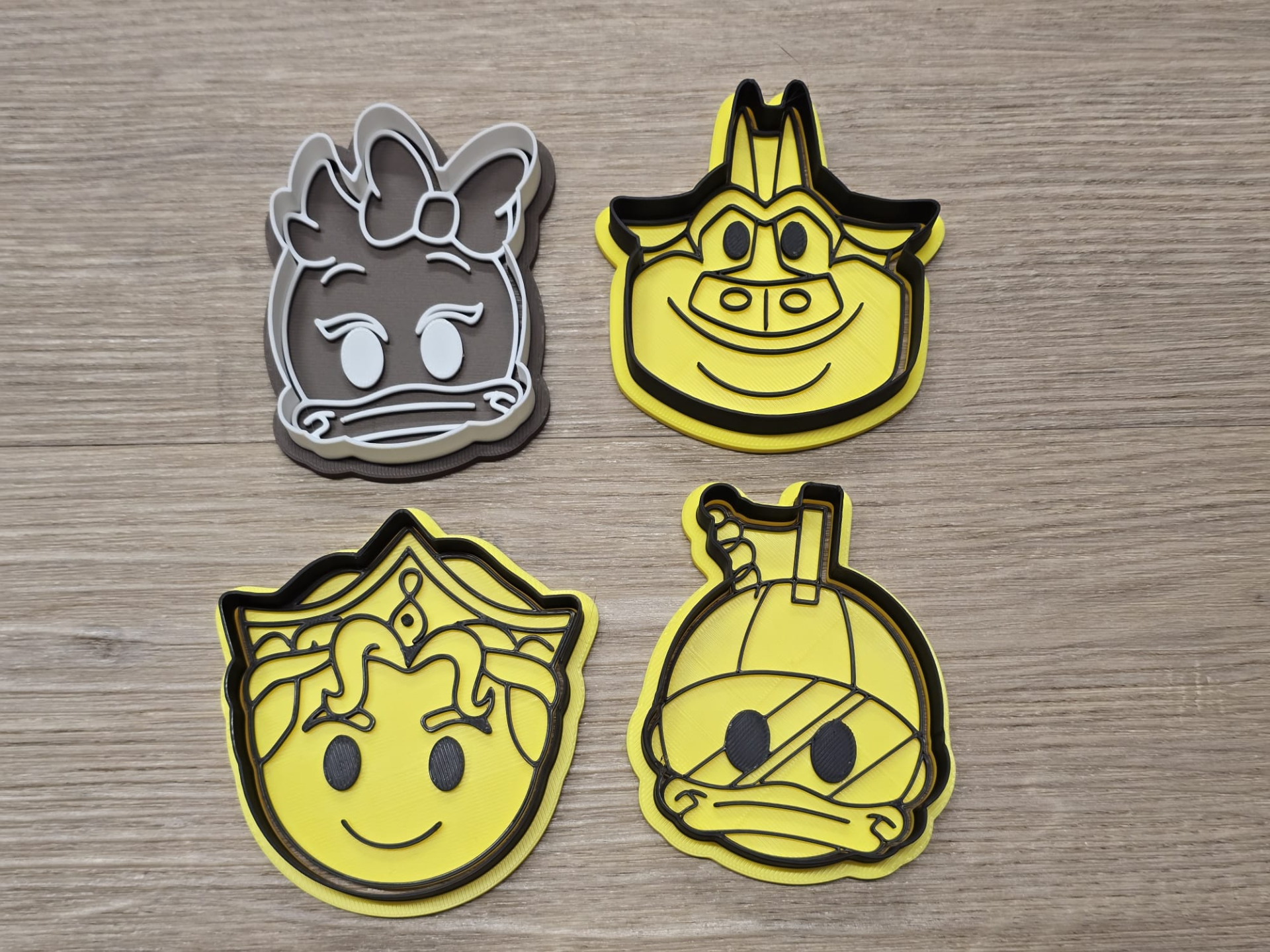 Emoji Blitz Character Cookie Cutter Stamp Pack 1