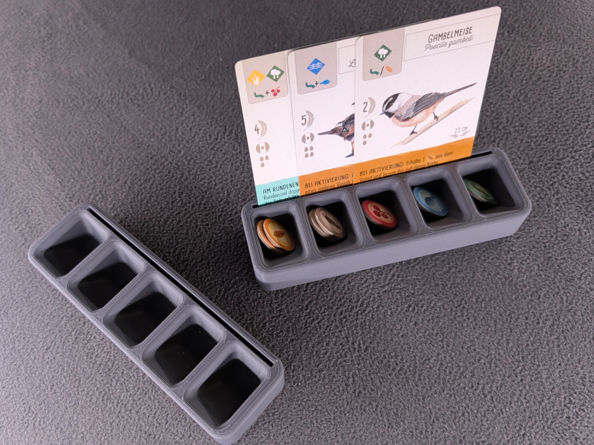 Magnetischer Token-Organizer mit Kartenhalter