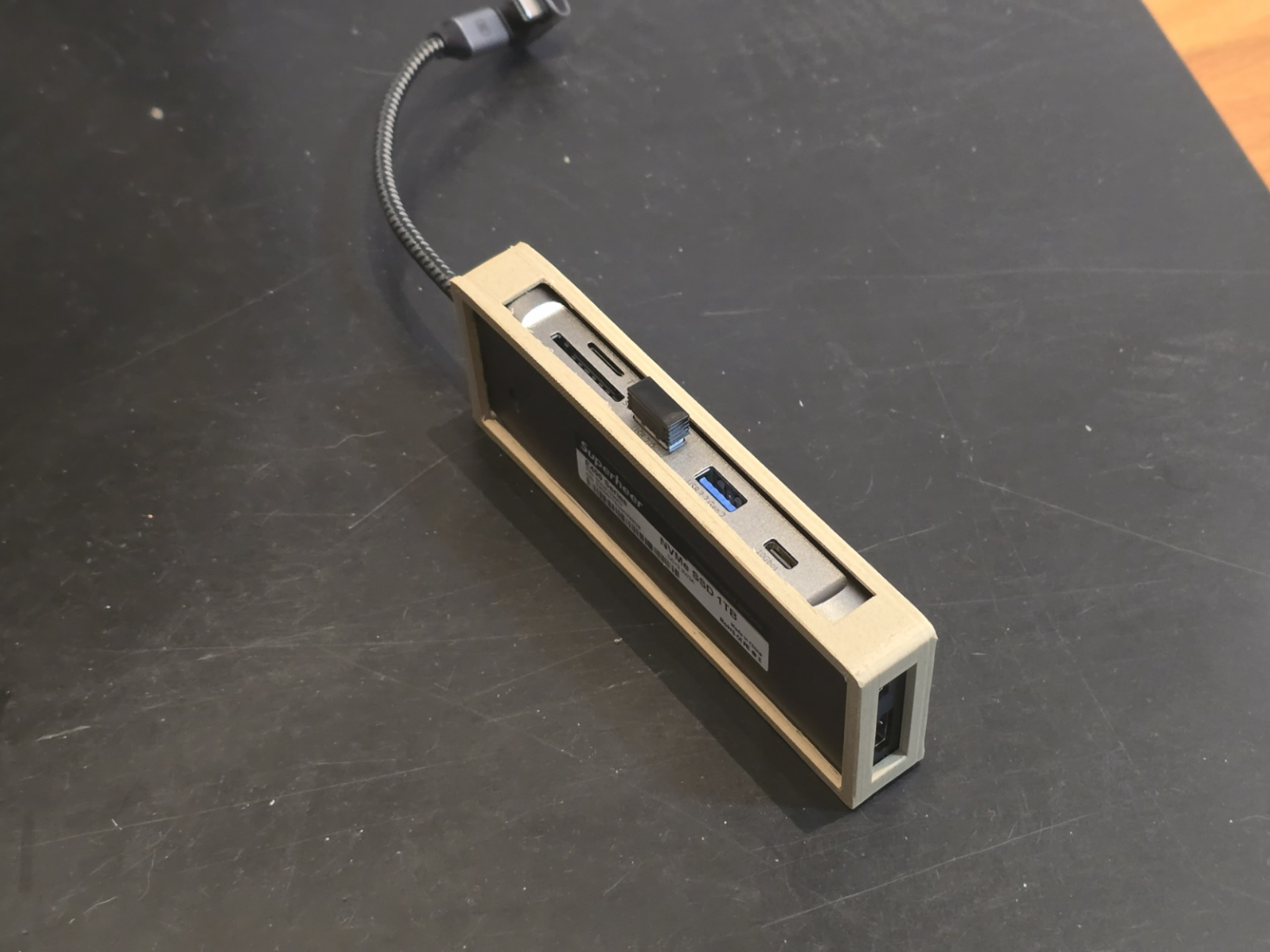 Paba para hub usb com slot de placa NVME
