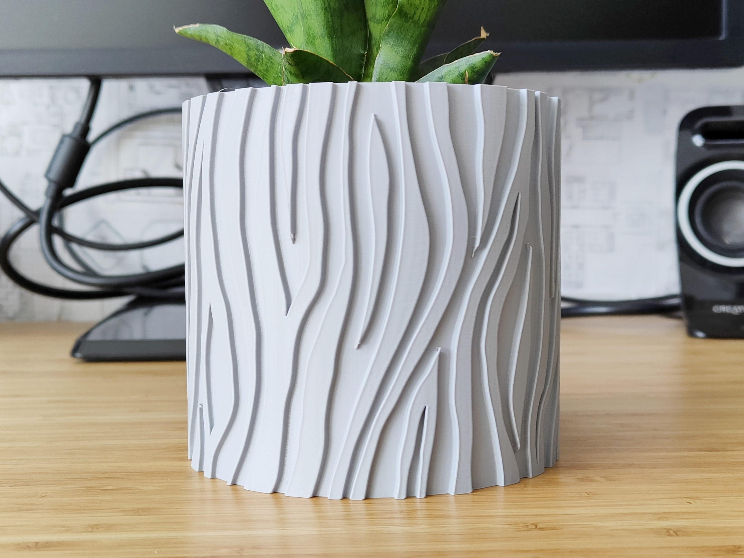 Zebra Plant Pot and Planter - Vase mode design