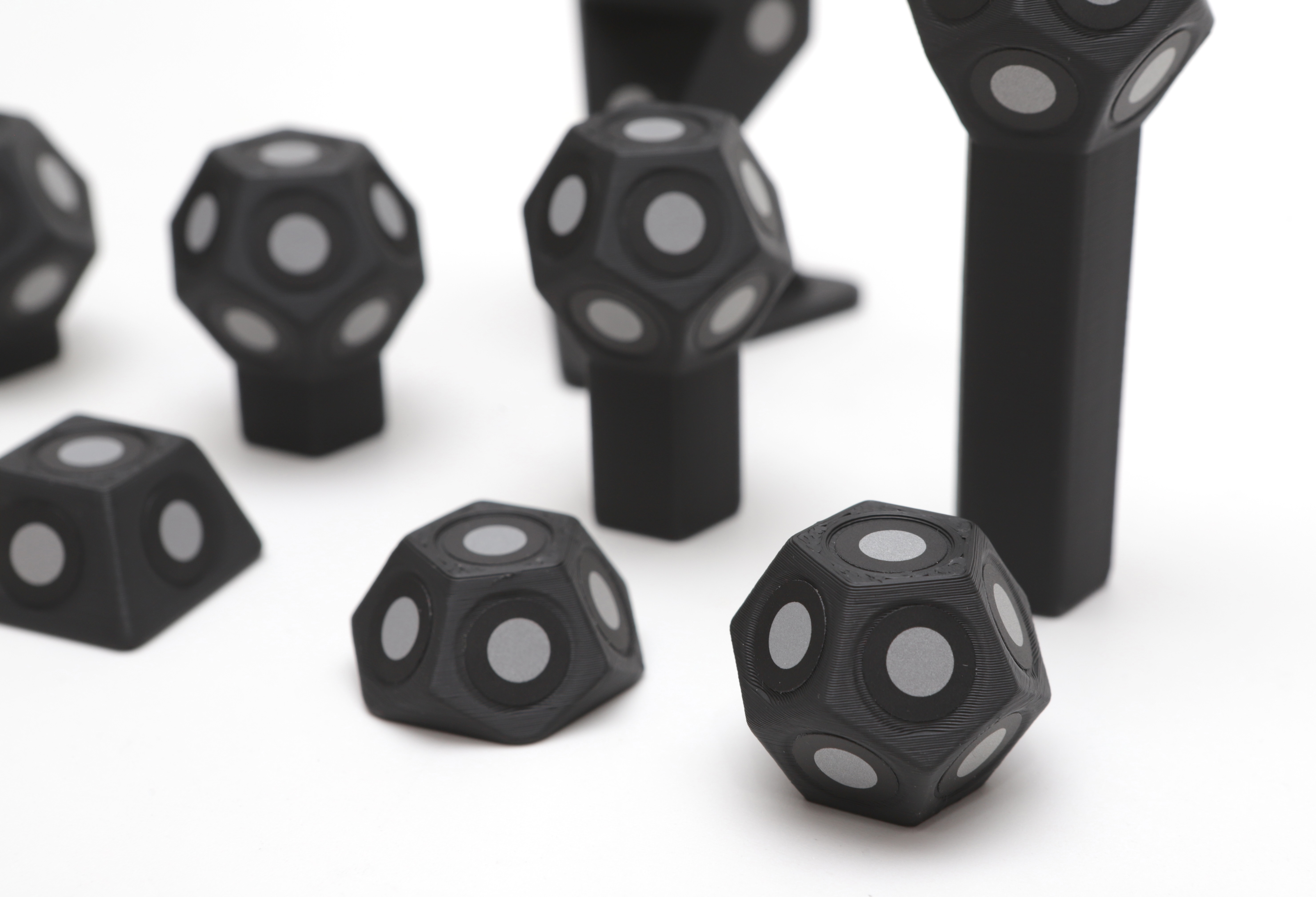 Magnetic Markers for 3D Scanning