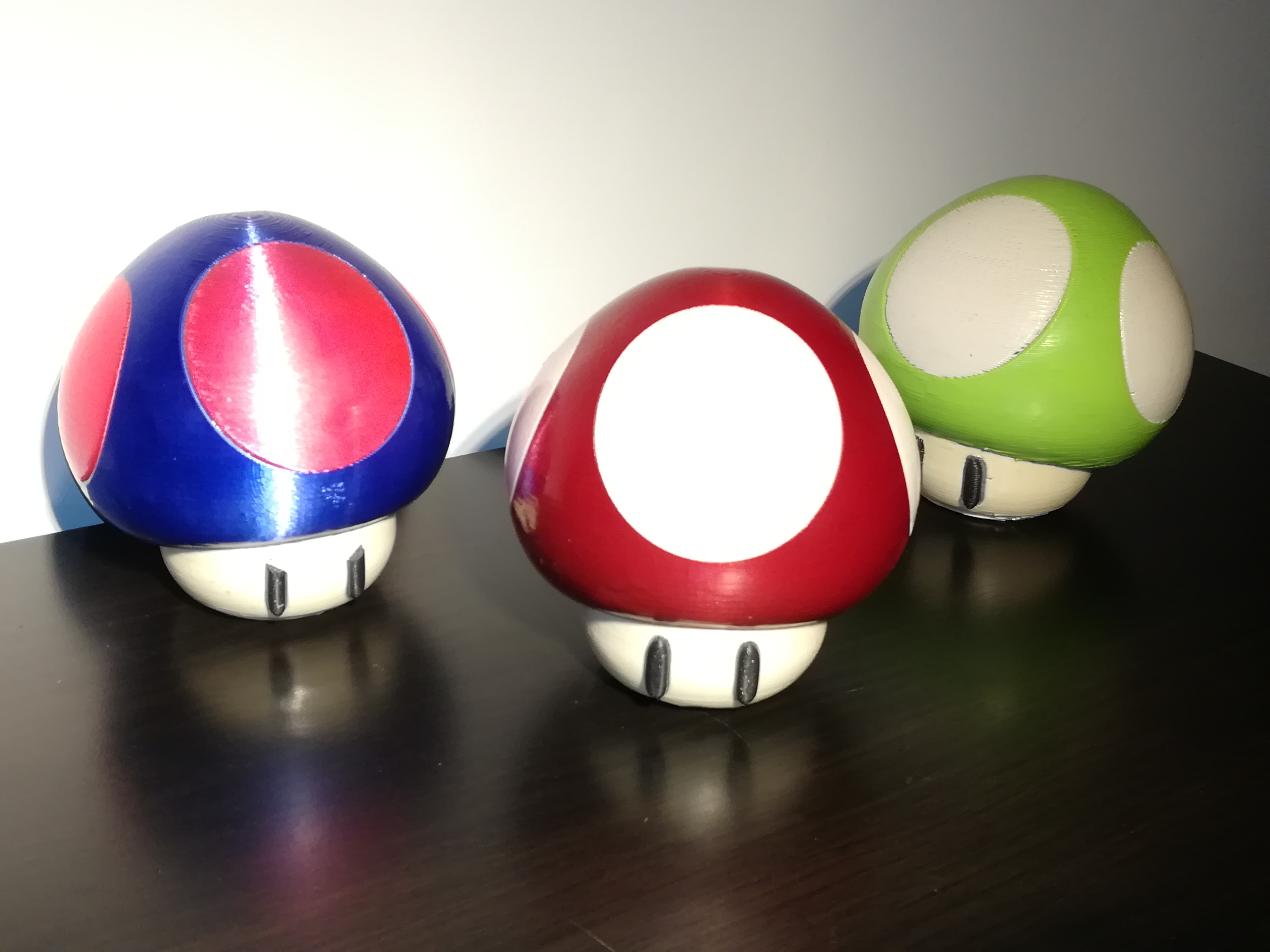 Super Mario Mushroom (multi material)