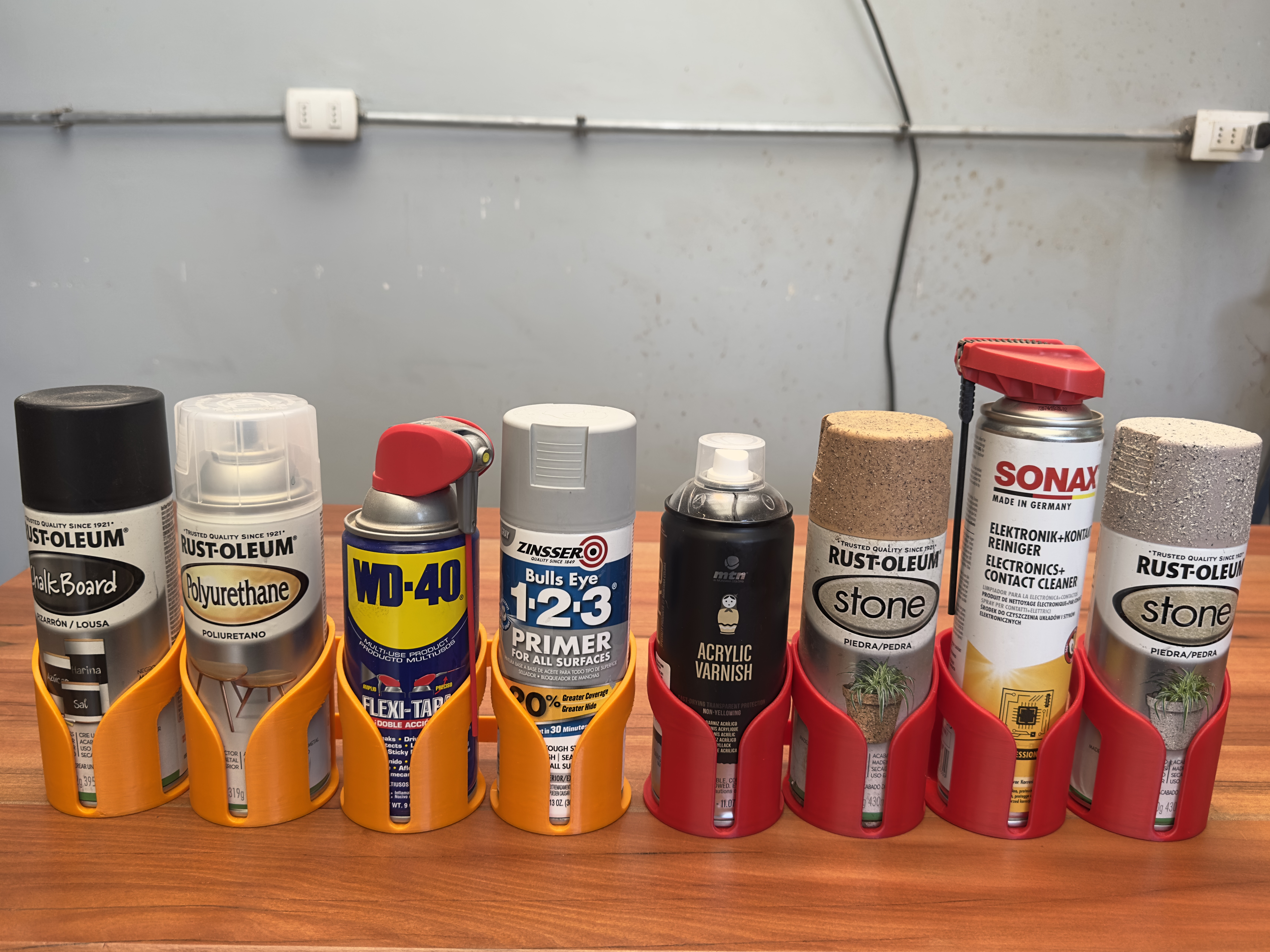 Spray can holder / organiser