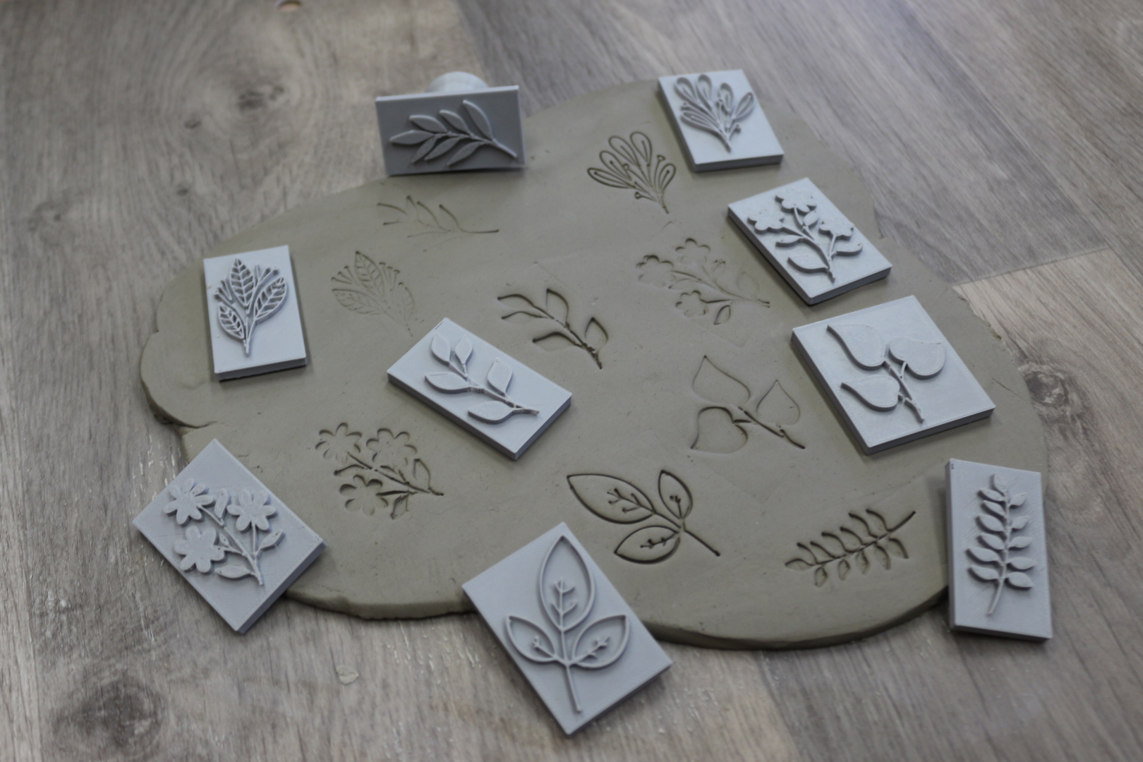 Magnetic pottery stamps / magnetickΓ‘ razΓtka na keramiku
