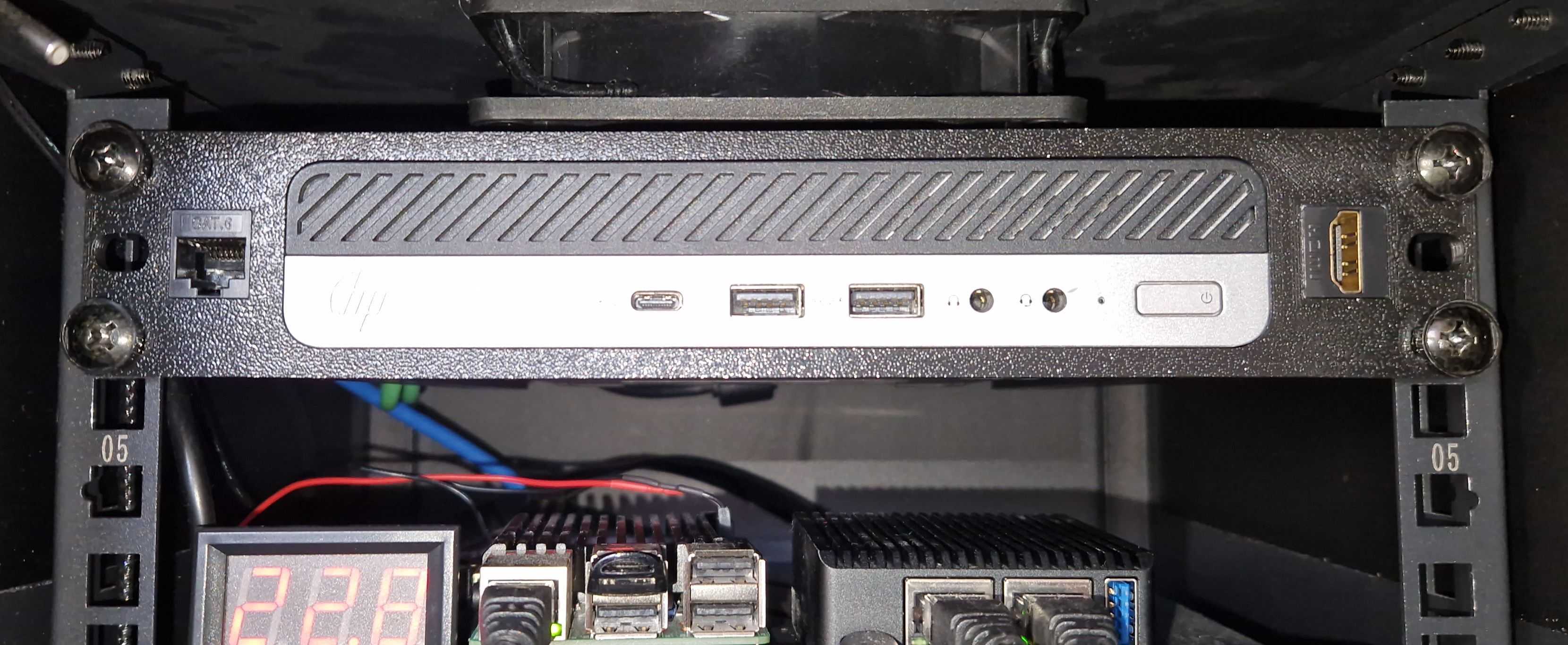 HP Elitedesk mini 10" rack mount with keystones