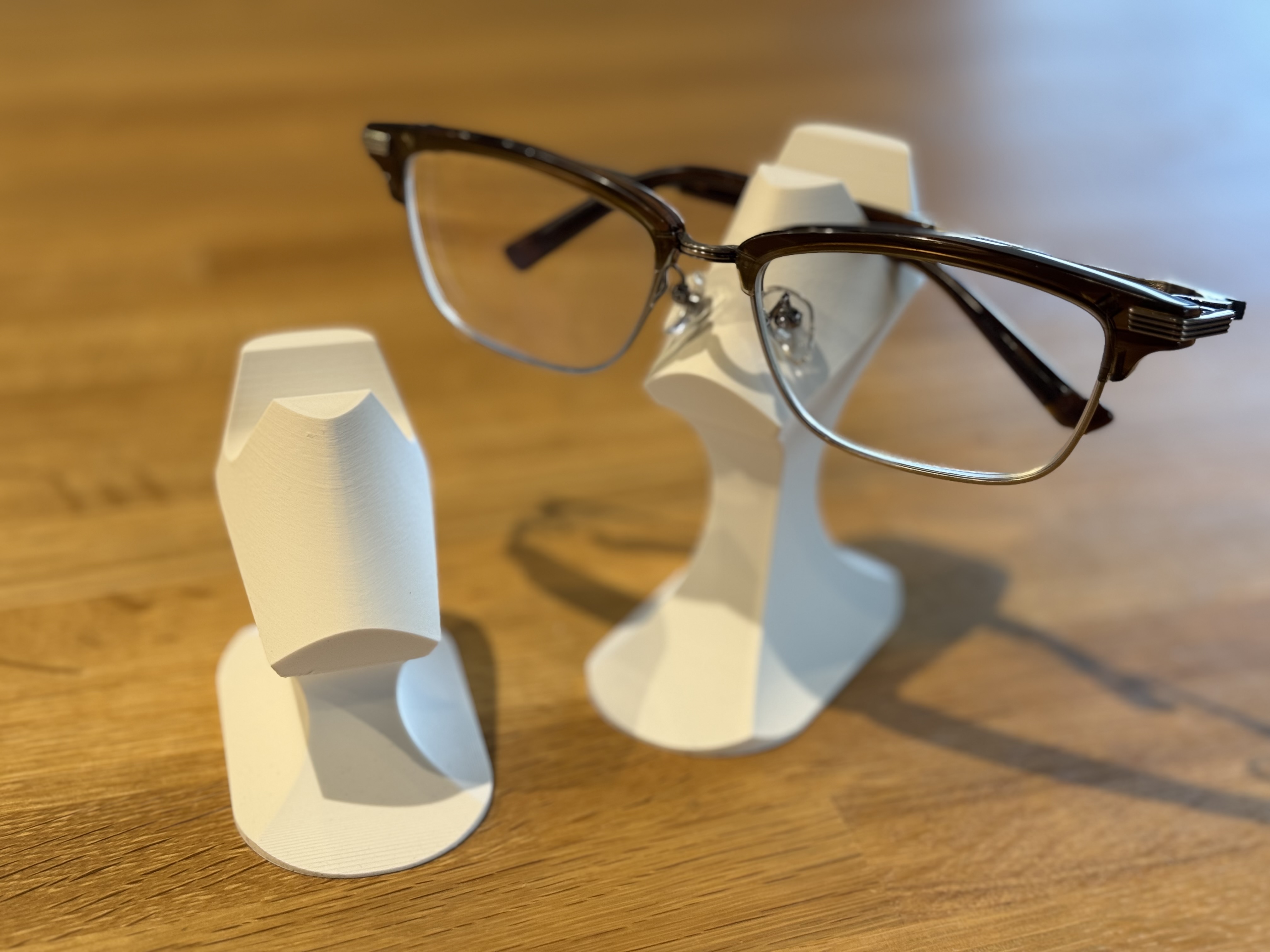 eyewear stand
