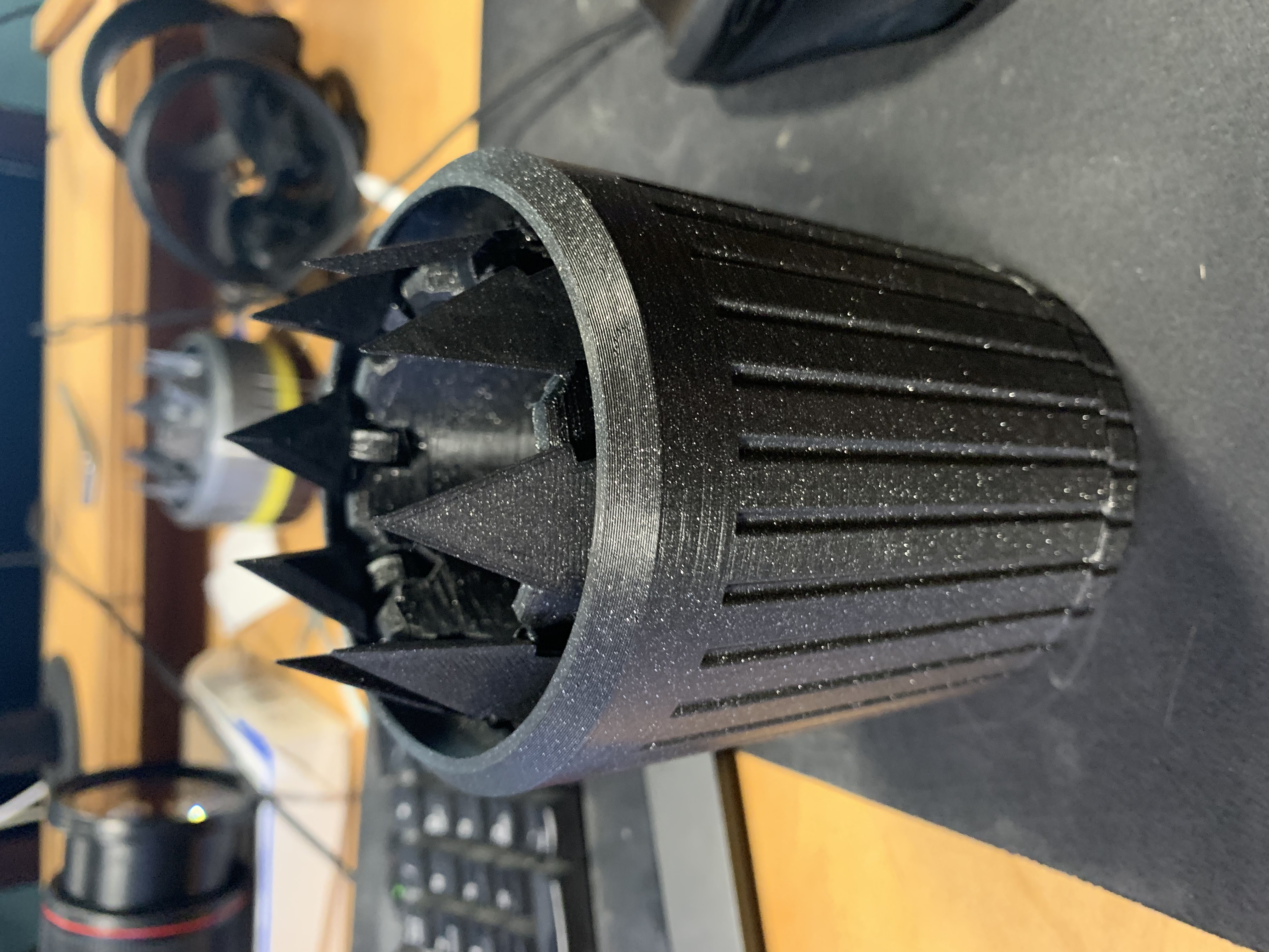 mechanical container - print in place expanding iris