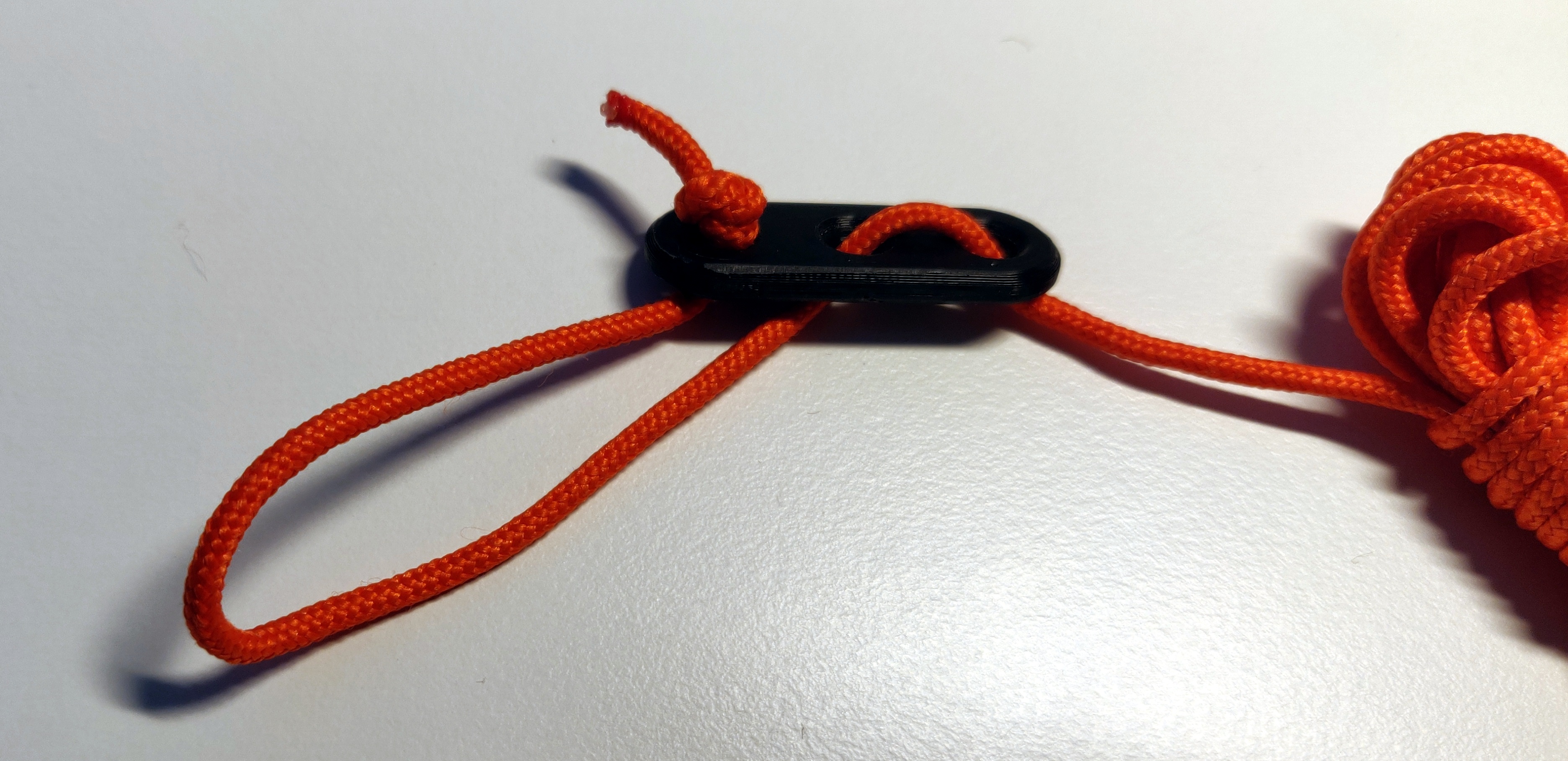 Tent guyline/paracord tensioner