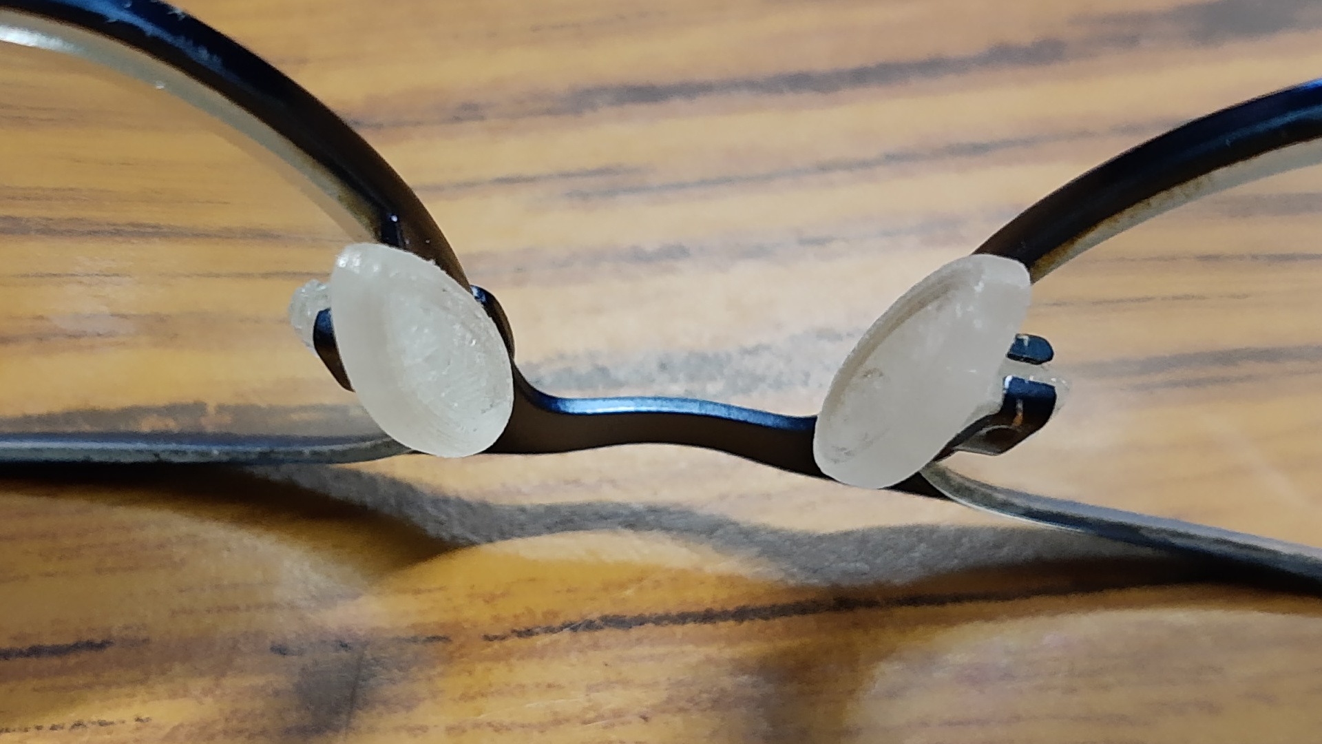 Nose pads for glasses