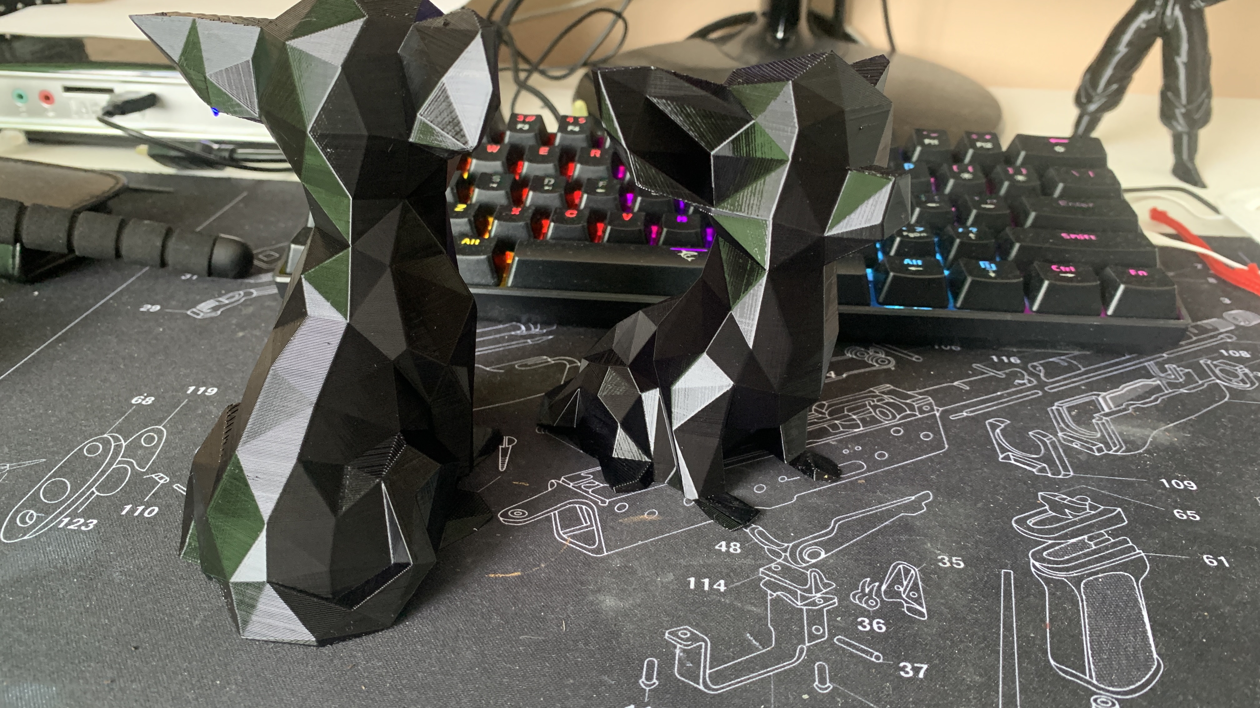 Δivava - Low poly chihuahua (Decoration)(No Supports!) FIXED