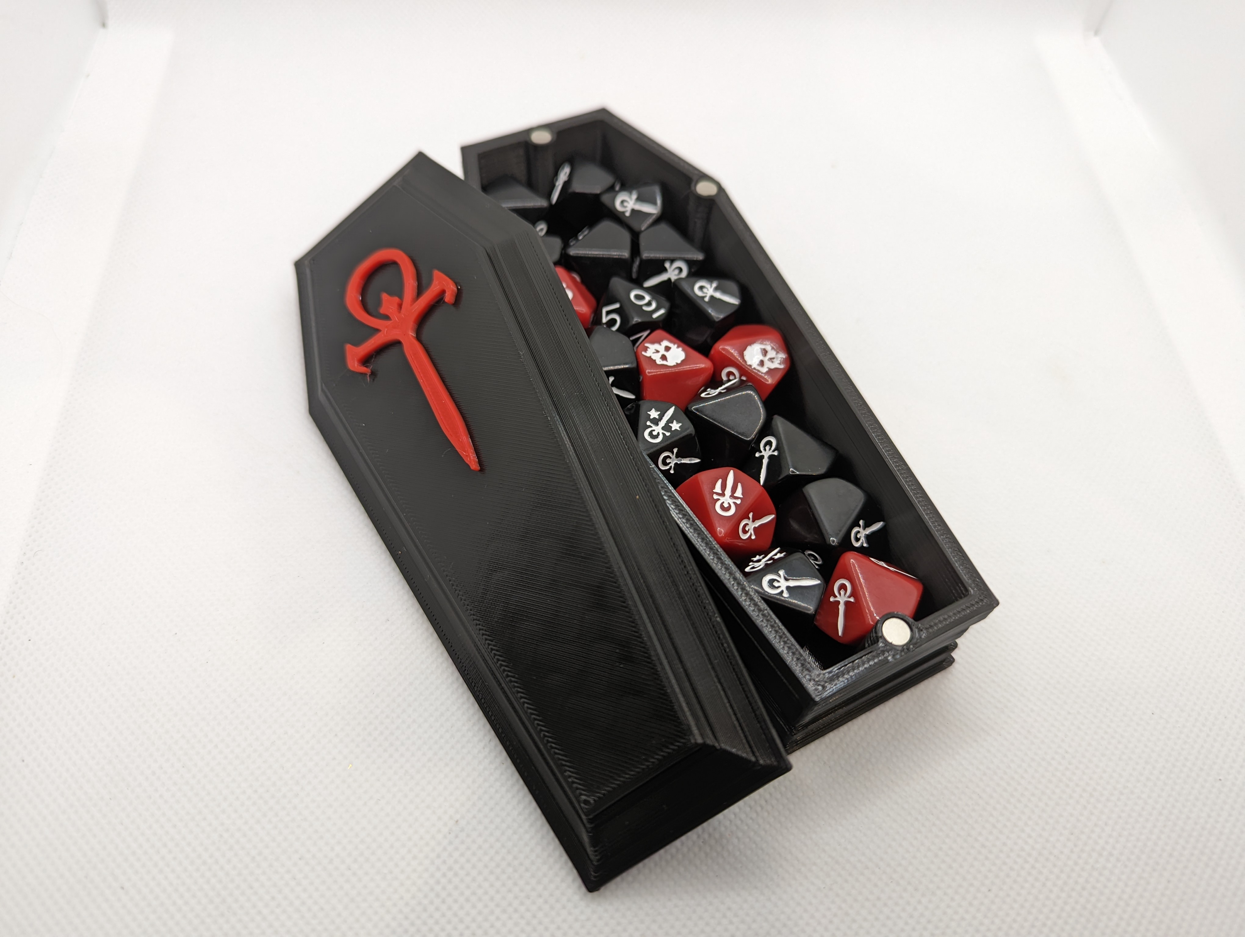 Vampire the Masquerade Coffin Dice Box