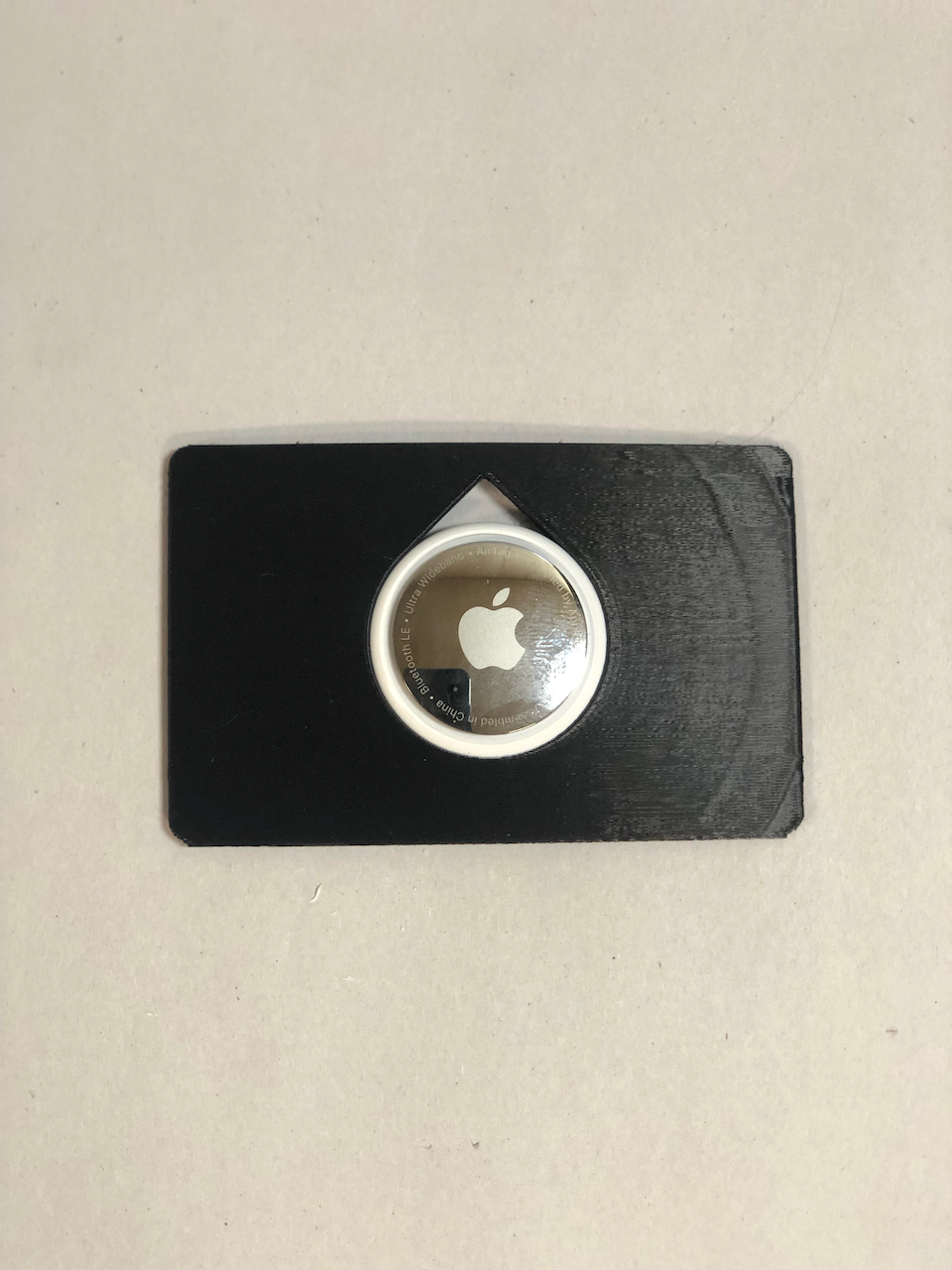 Minimal Air Tag Tapered Wallet Card