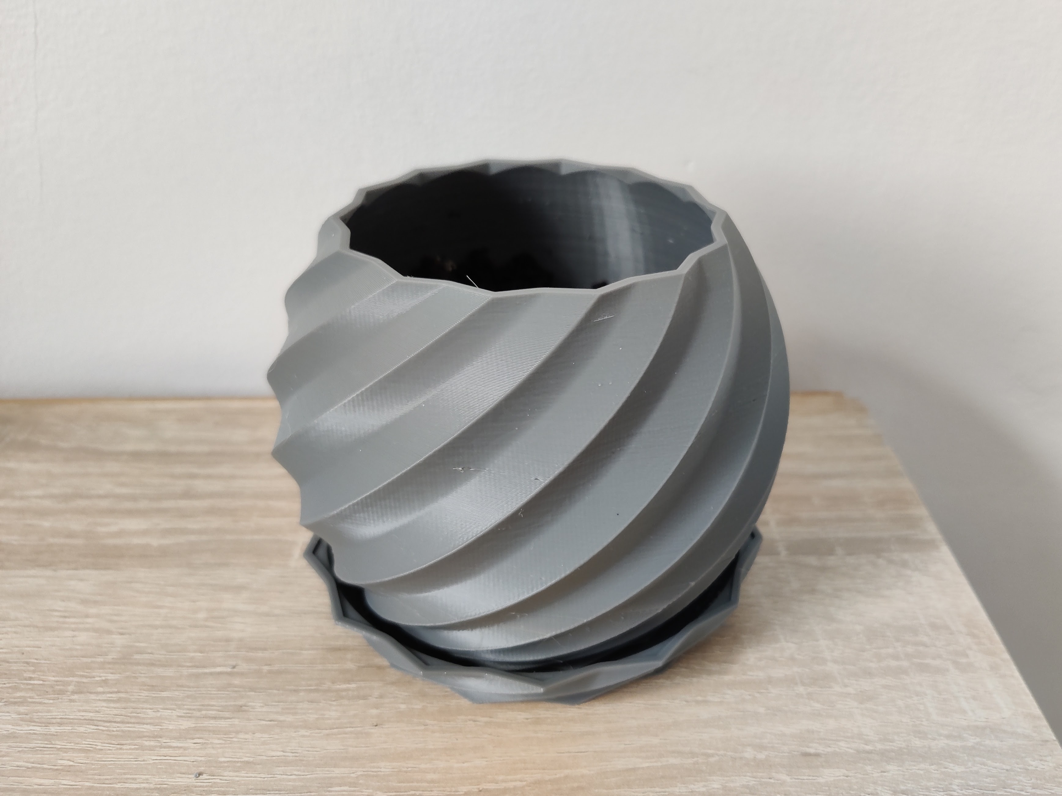 Spiral Plant Pot