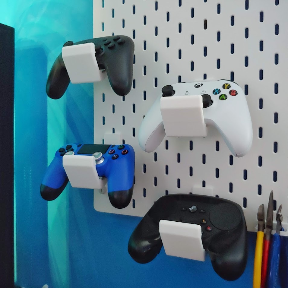 Universal Controller Holder for Skadis (SKΓ
DIS) Pegboard
