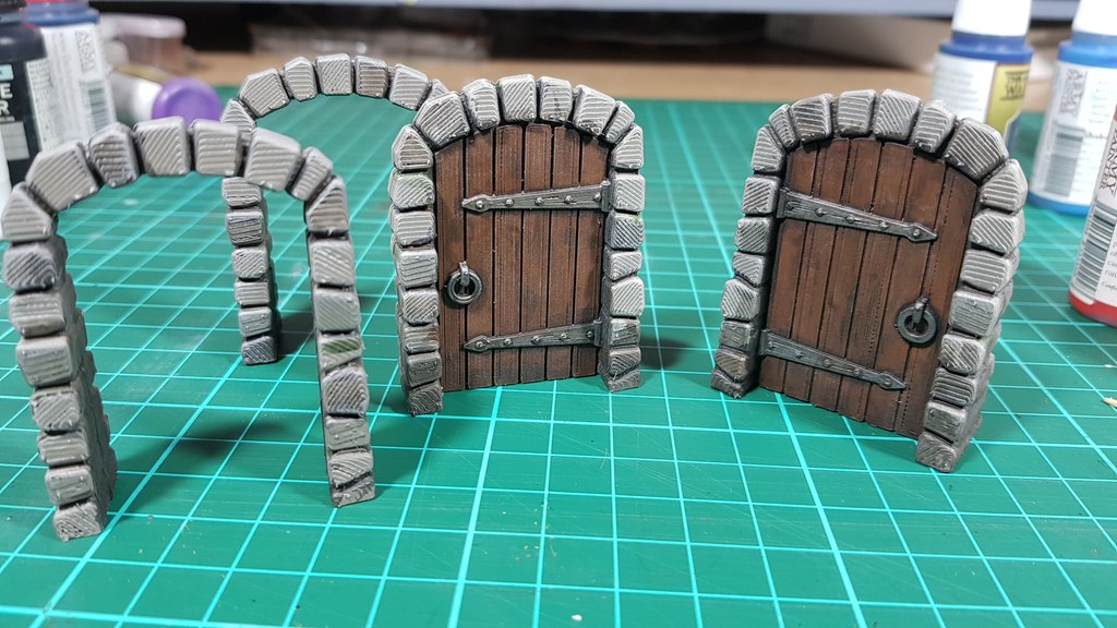 Dungeon Door - Open and Closed