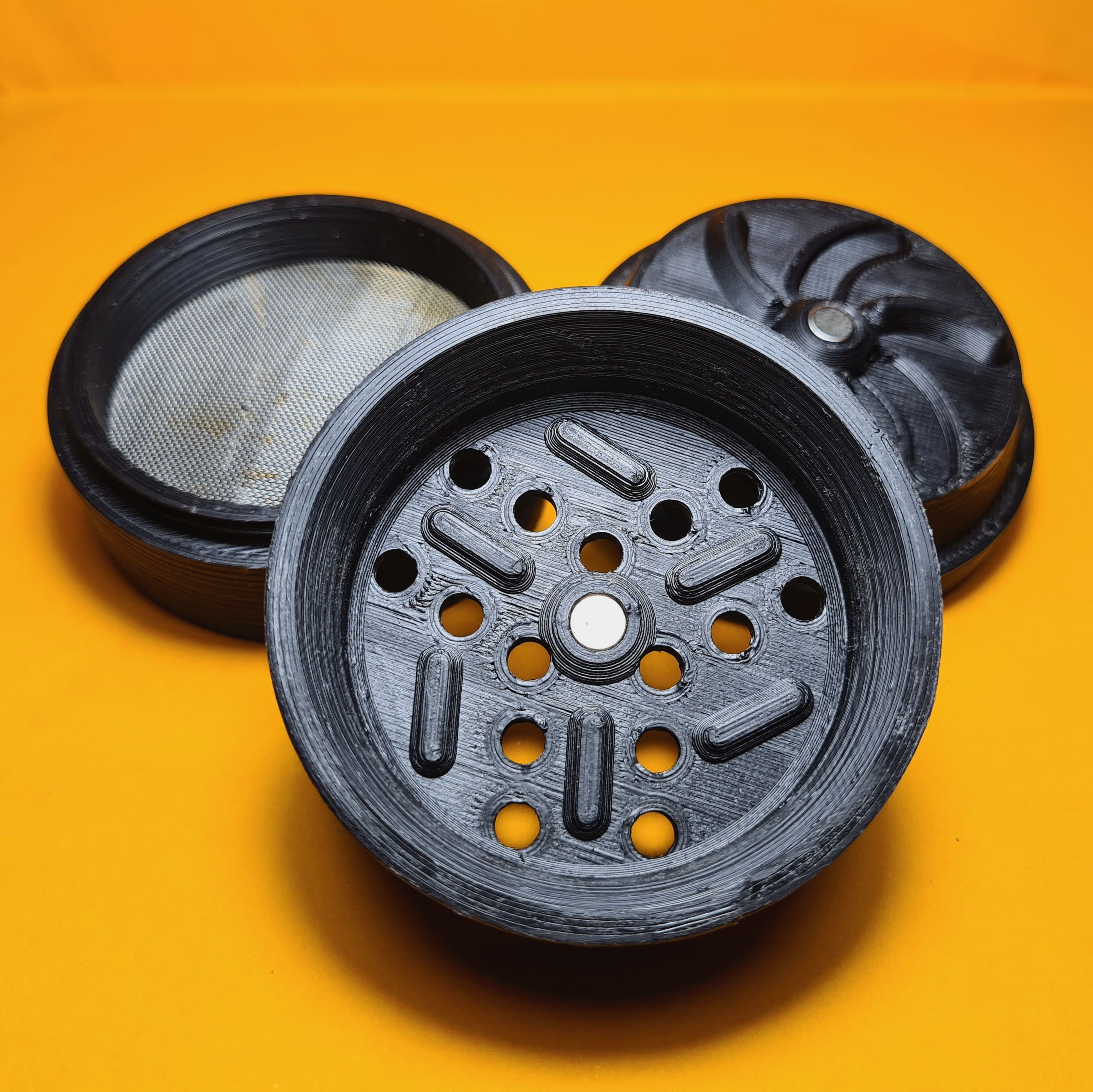 Toothless grinder v3