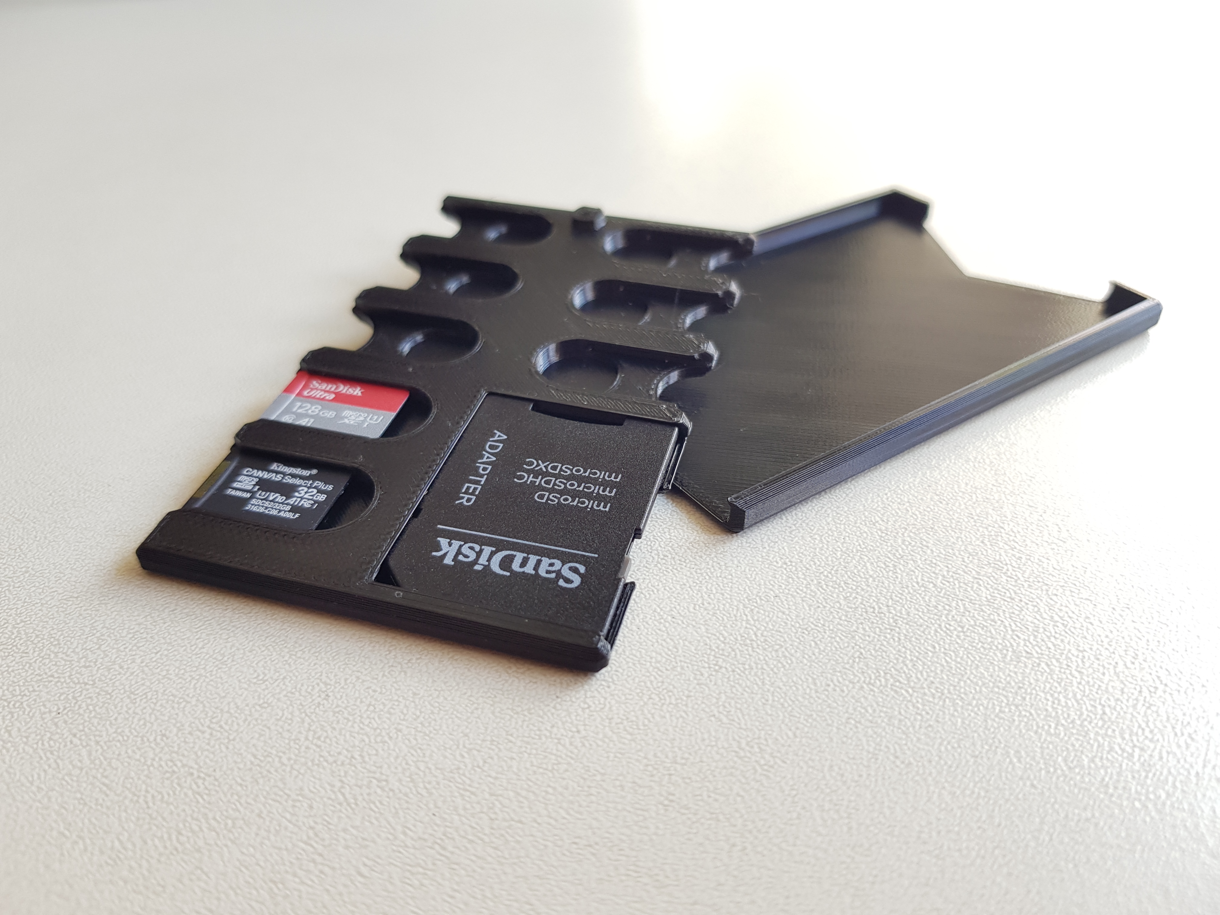 SD || MicroSD card case