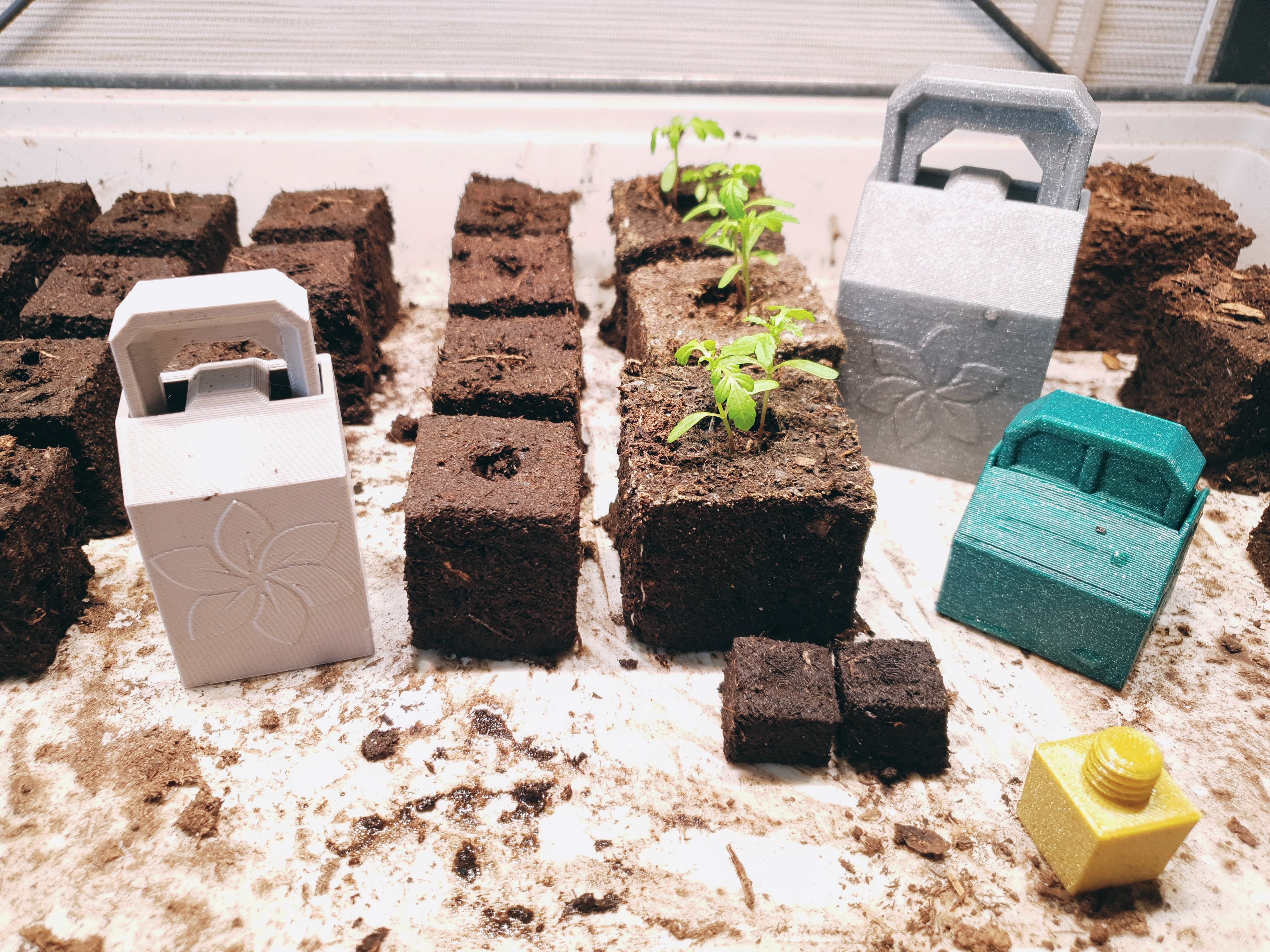 Soil block maker / blocker set - print-in-place