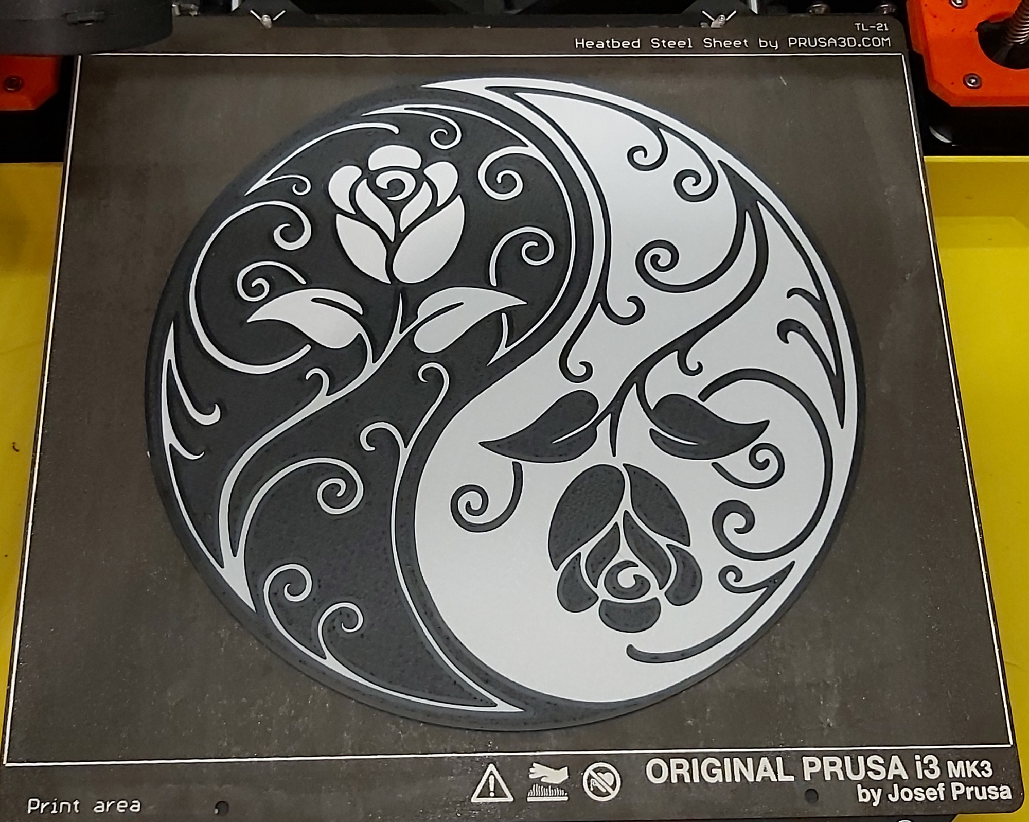 Yin-Yang flowers Wall art