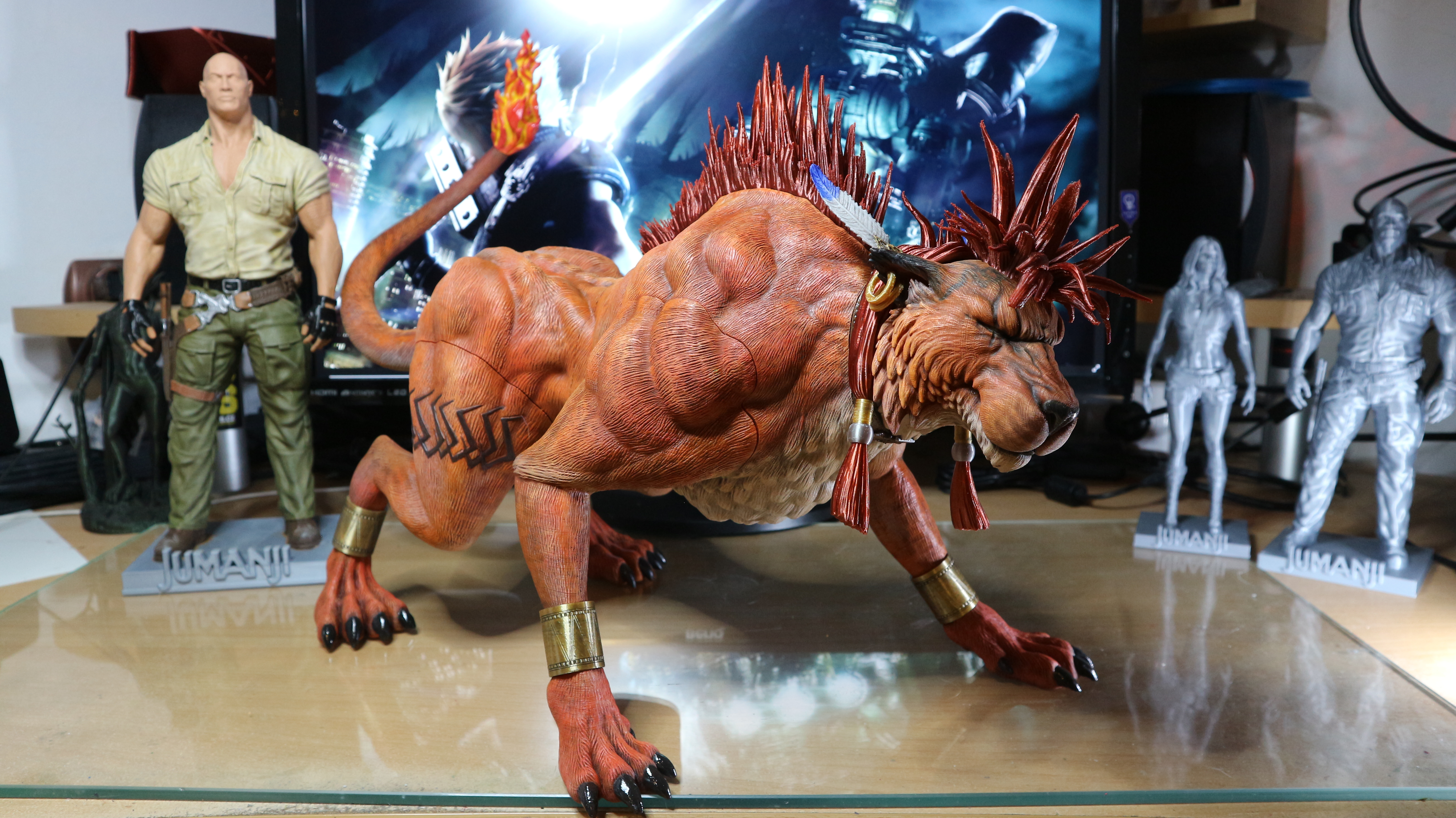 Red XIII statue