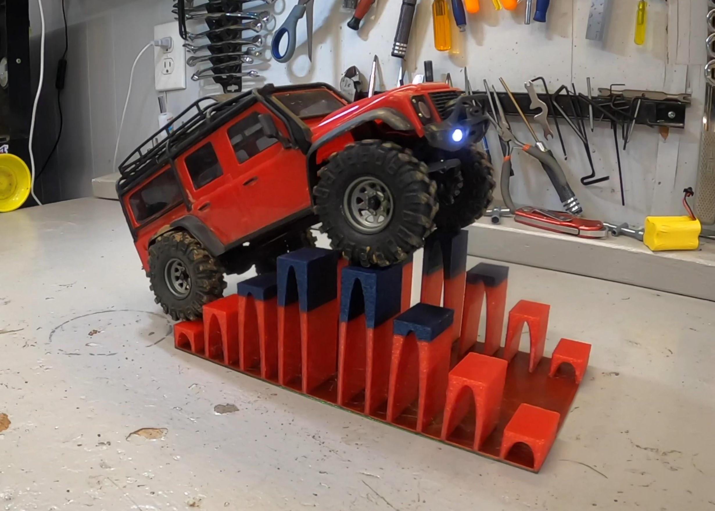 RC Crawler Obstacle #4: Cathedral Climb