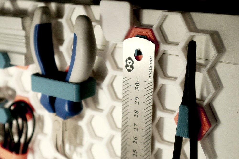 Honeycomb storage wall - Ruler Hook