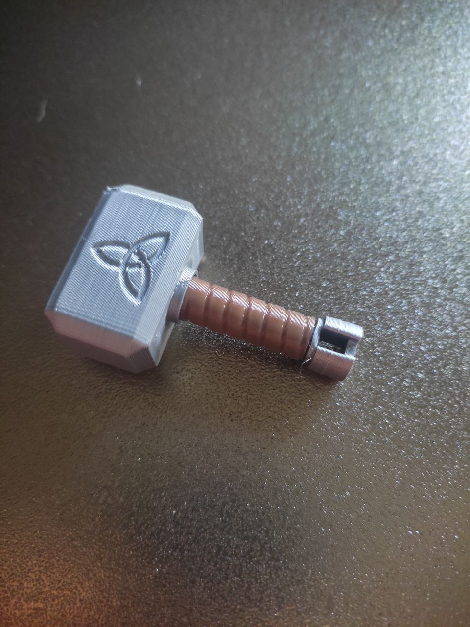 MjΓΆlnir - Thor Hammer keychain - Multipart