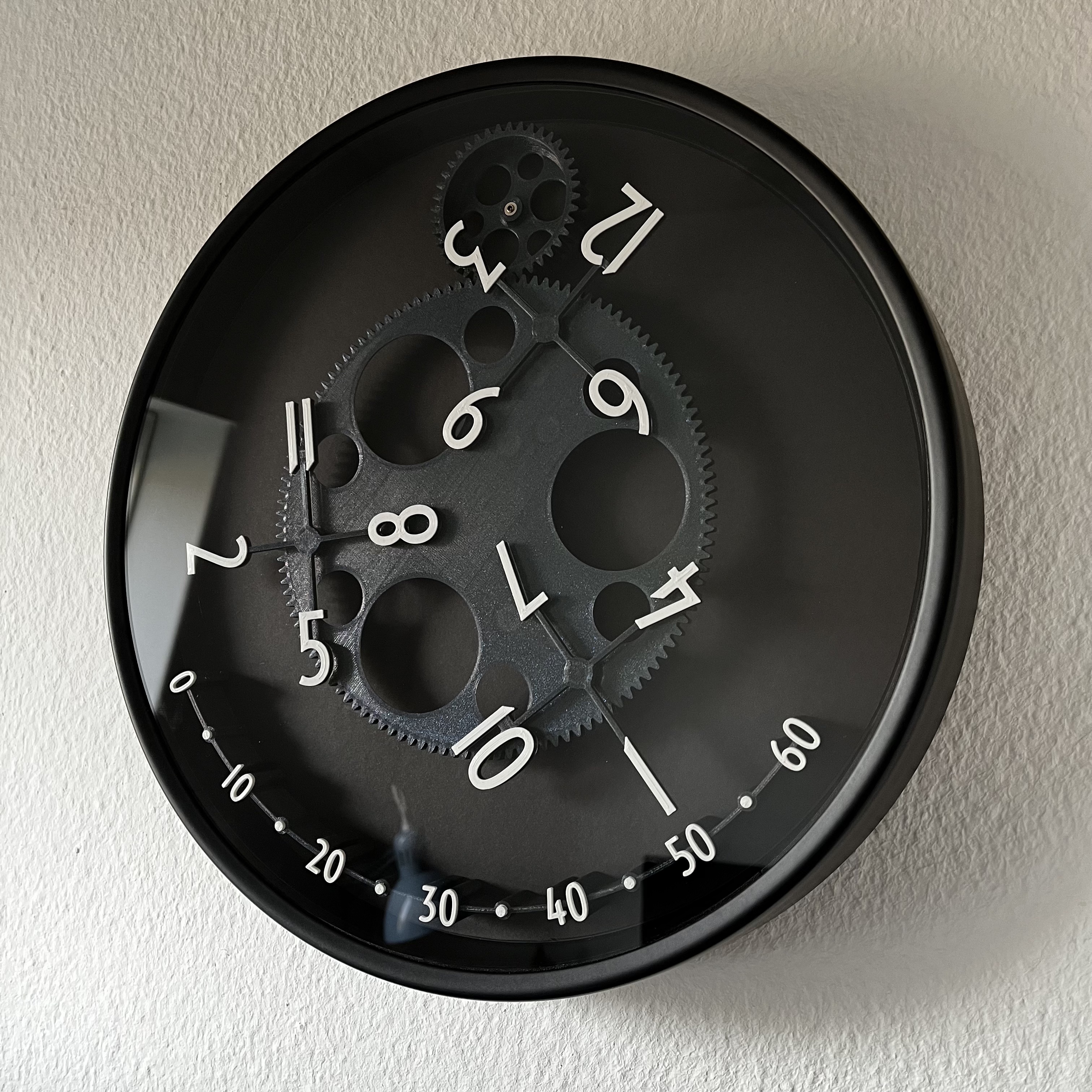 Further Improved Wandering Hour Clock (Increased Clearances)