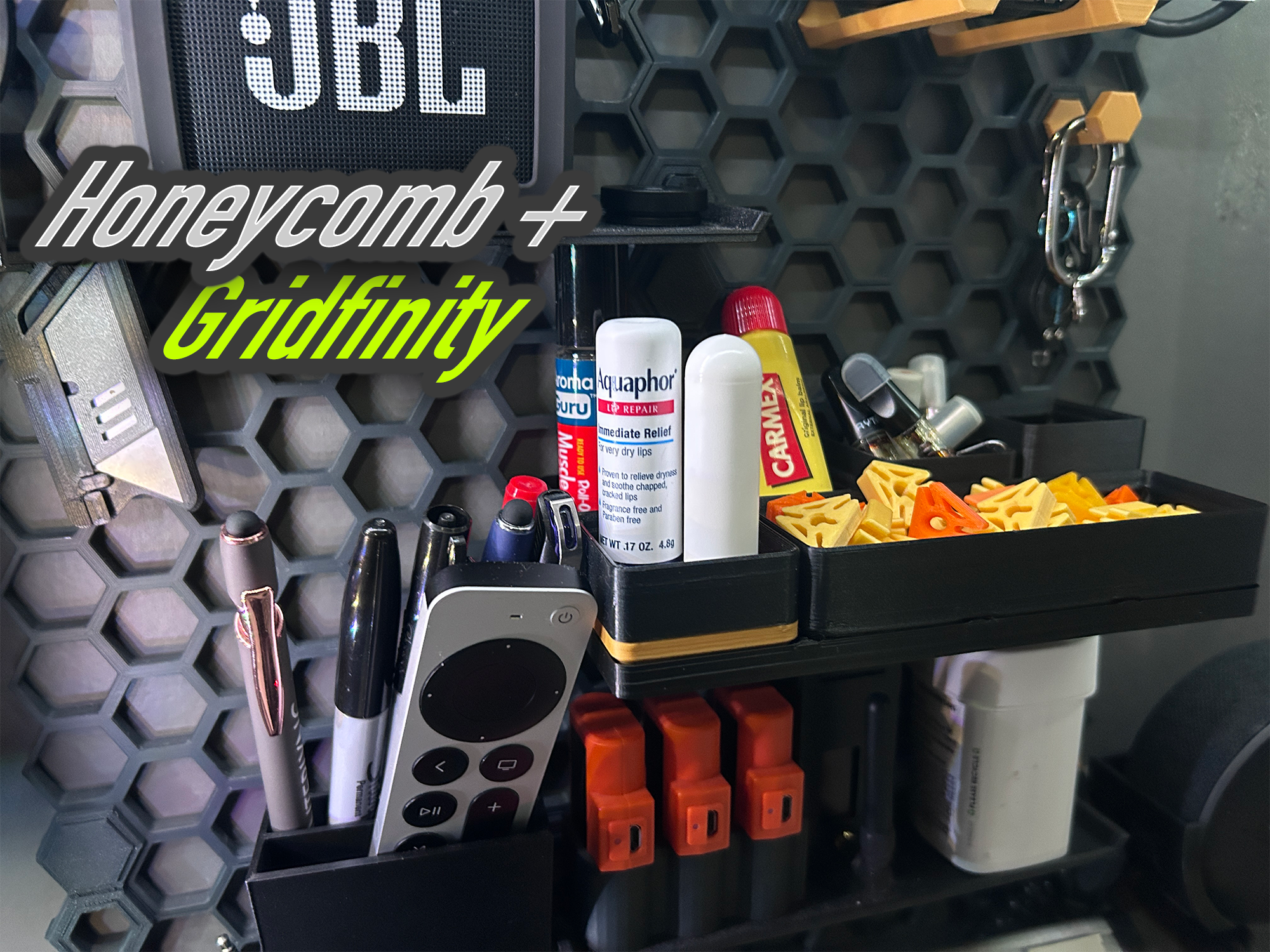 Honeycomb Wall Gridfinity Shelf - 4x2
