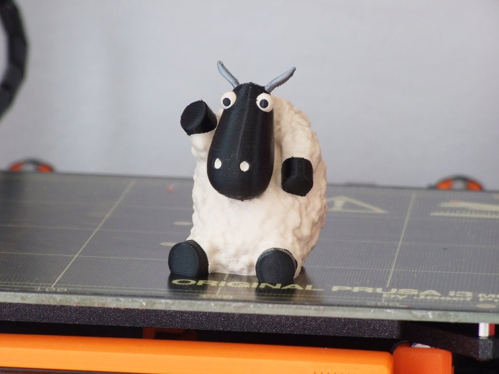 Fluffy sheep (single & multi-material)
