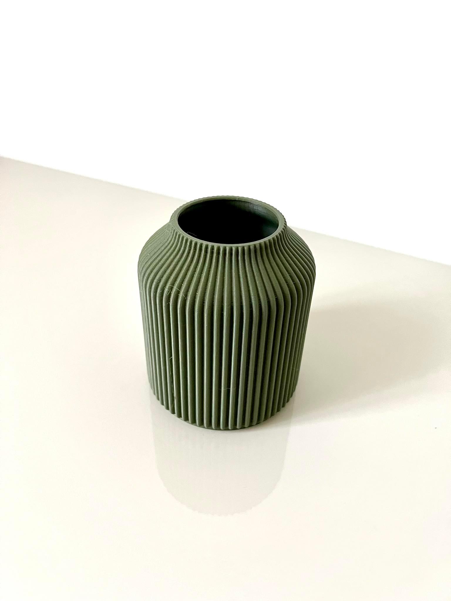 Minimalistic modern vase - pot planter