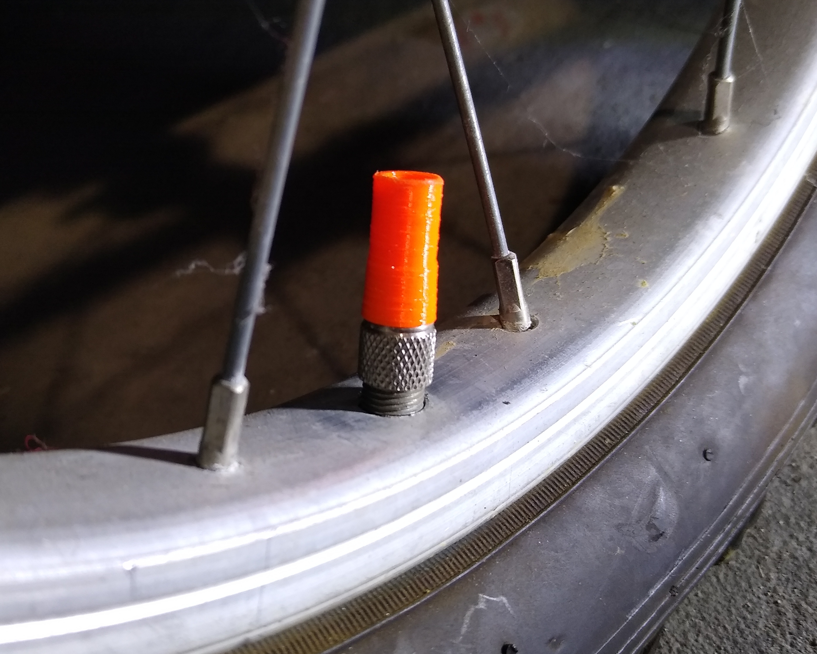 Dunlop / Presta β Schrader valve adapter