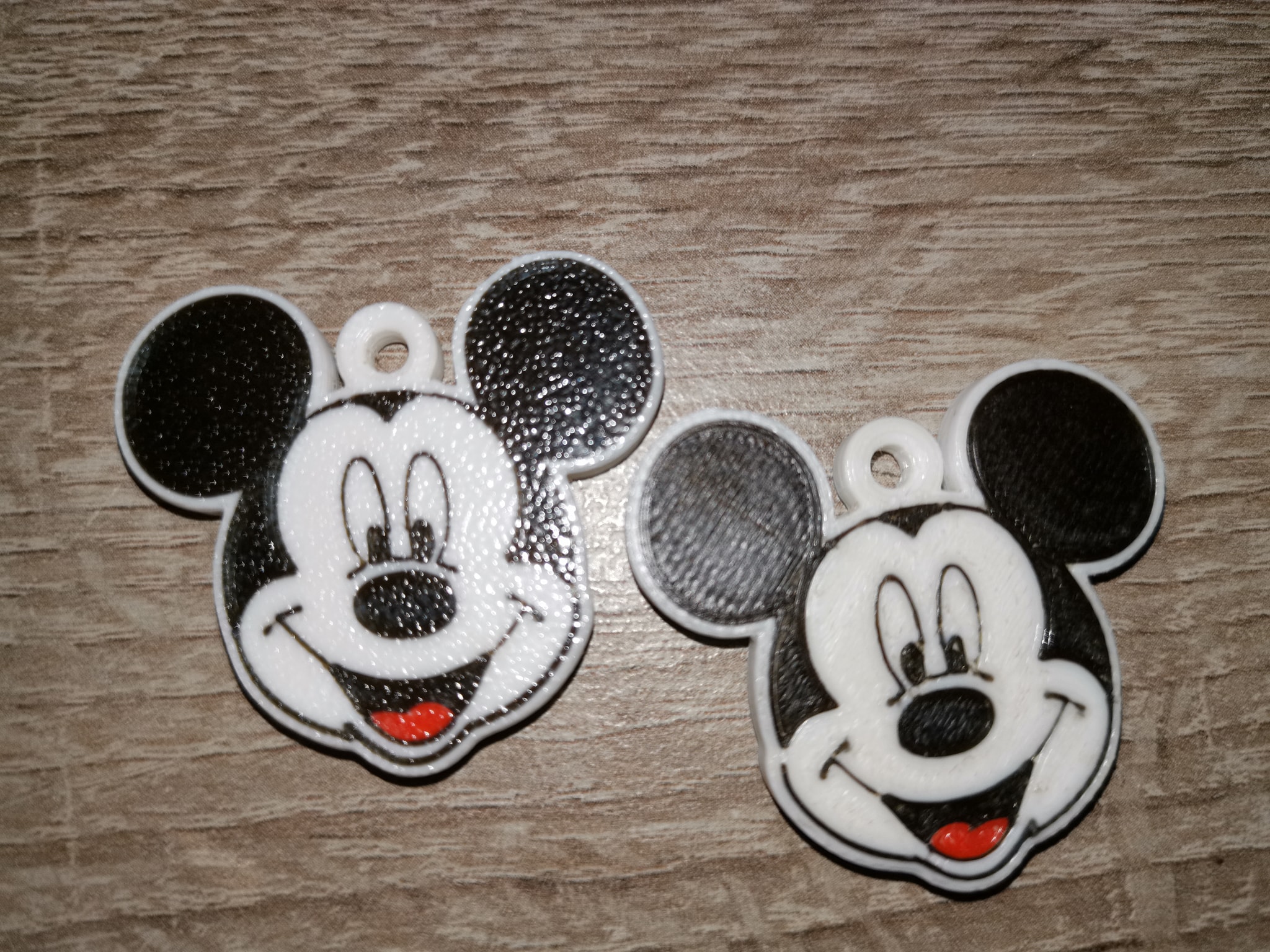 PΕΓvΔΕ‘ek Mickey , Minnie