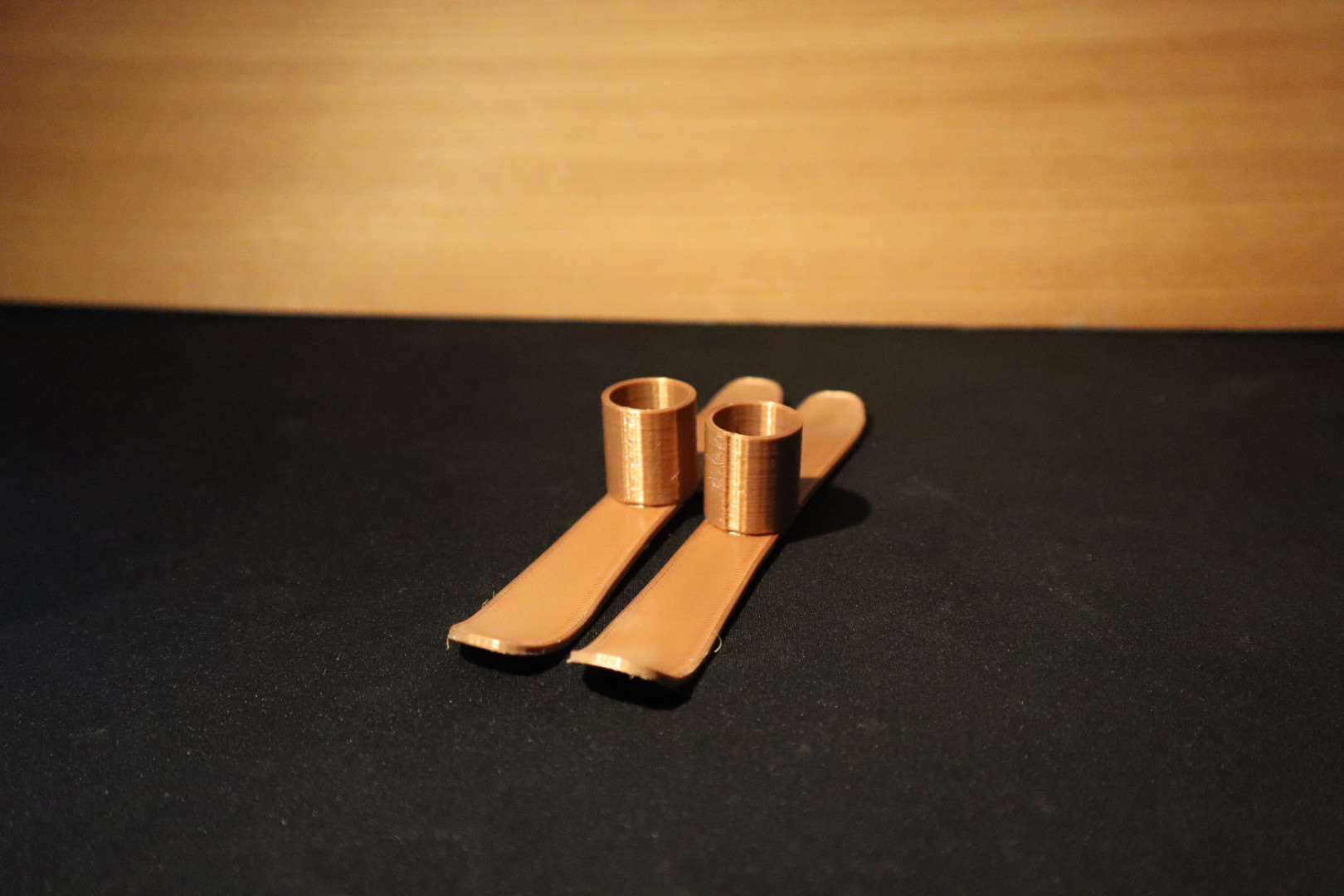 finger skis