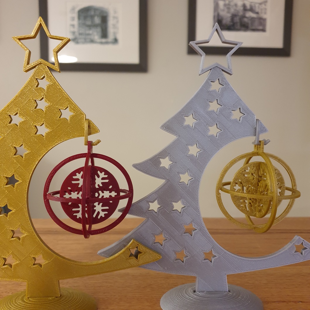 Snowflake Christmas bauble with rings