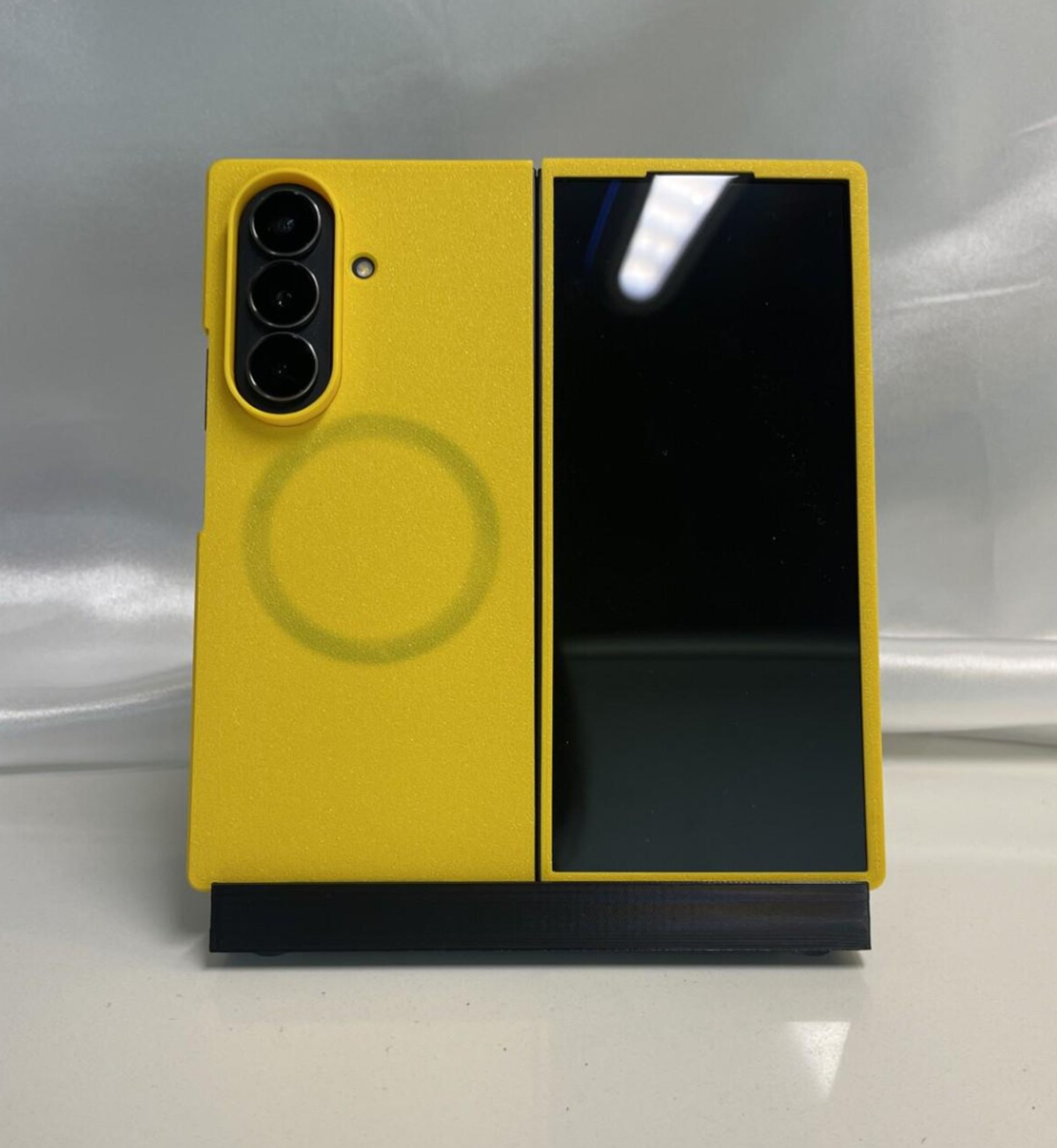 Thin Samsung Galaxy Z Fold 7 Case with Camera Bump