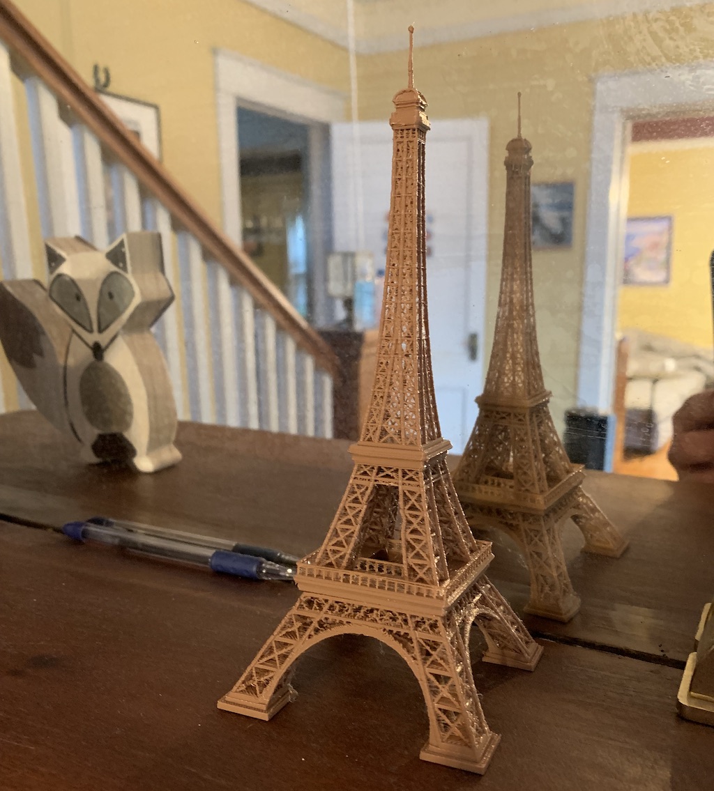 UFS-138 Eiffel Tower - More Realistic Improved for Printing