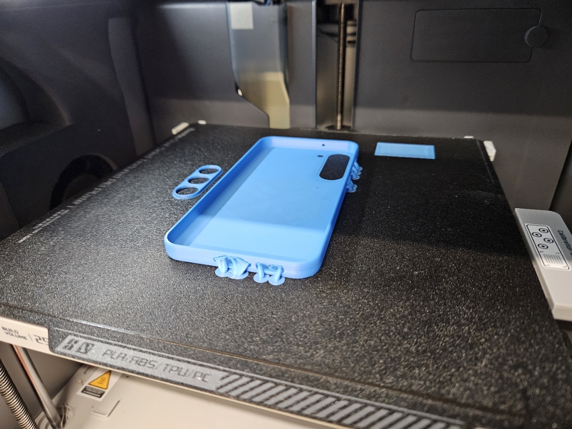 Samsung S23 + Case (super thin)